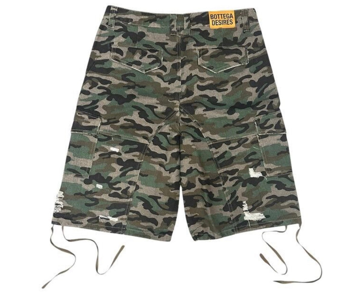 BOTTEGA DESIRES CAMO CARGO SHORTS (SIZE 28)