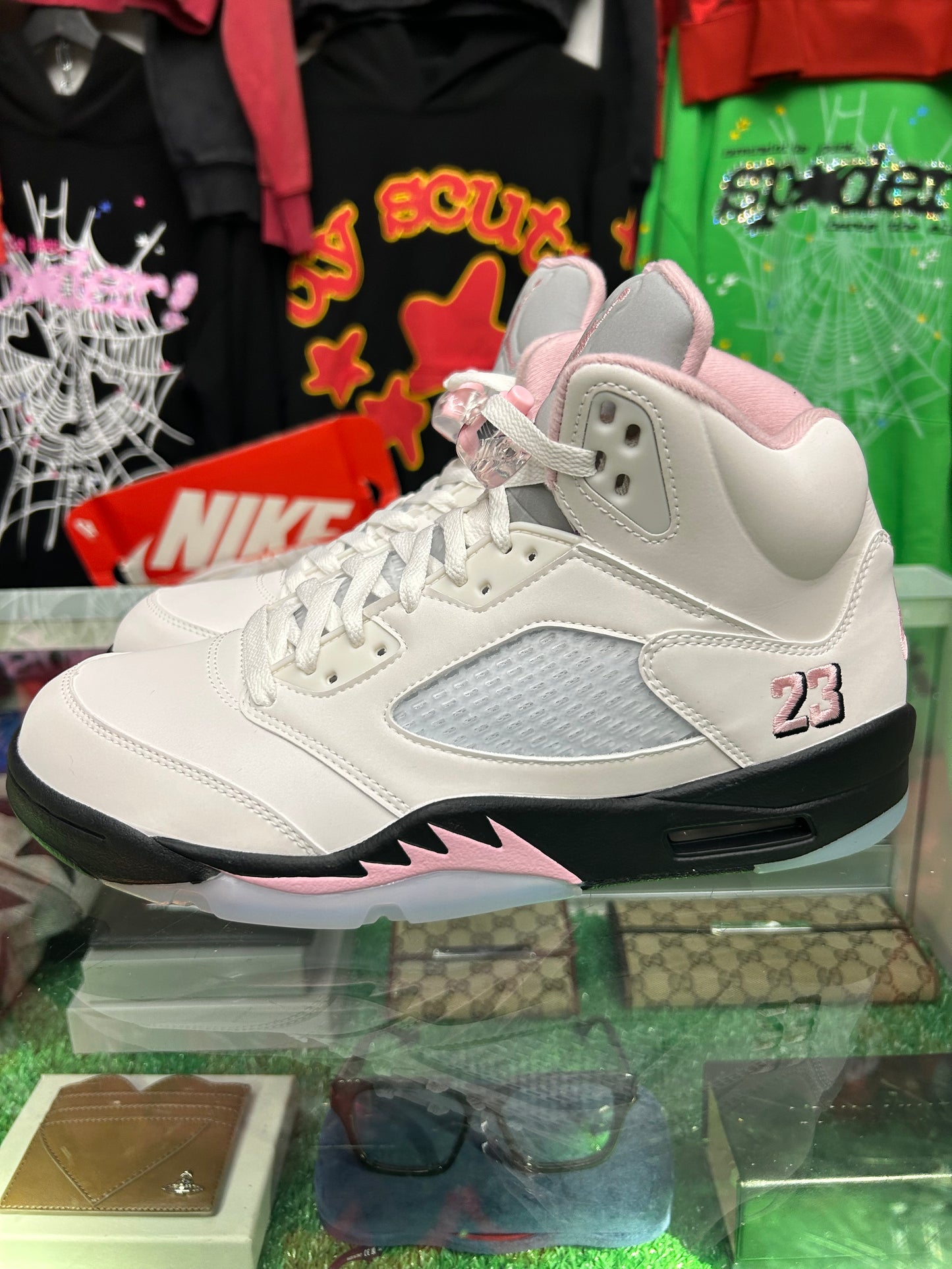 JORDAN 5 MEDIUM SOFT PINK (PRE-OWNED / NO BOX)