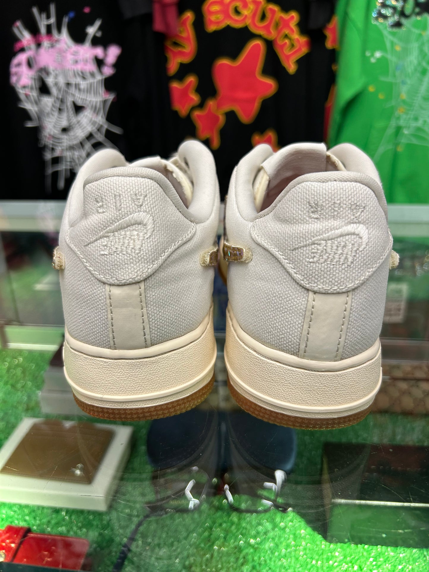 TRAVIS SCOTT NIKE AIRFORCE 1 “SAIL GUM” (PRE-OWNED W/ BOX)