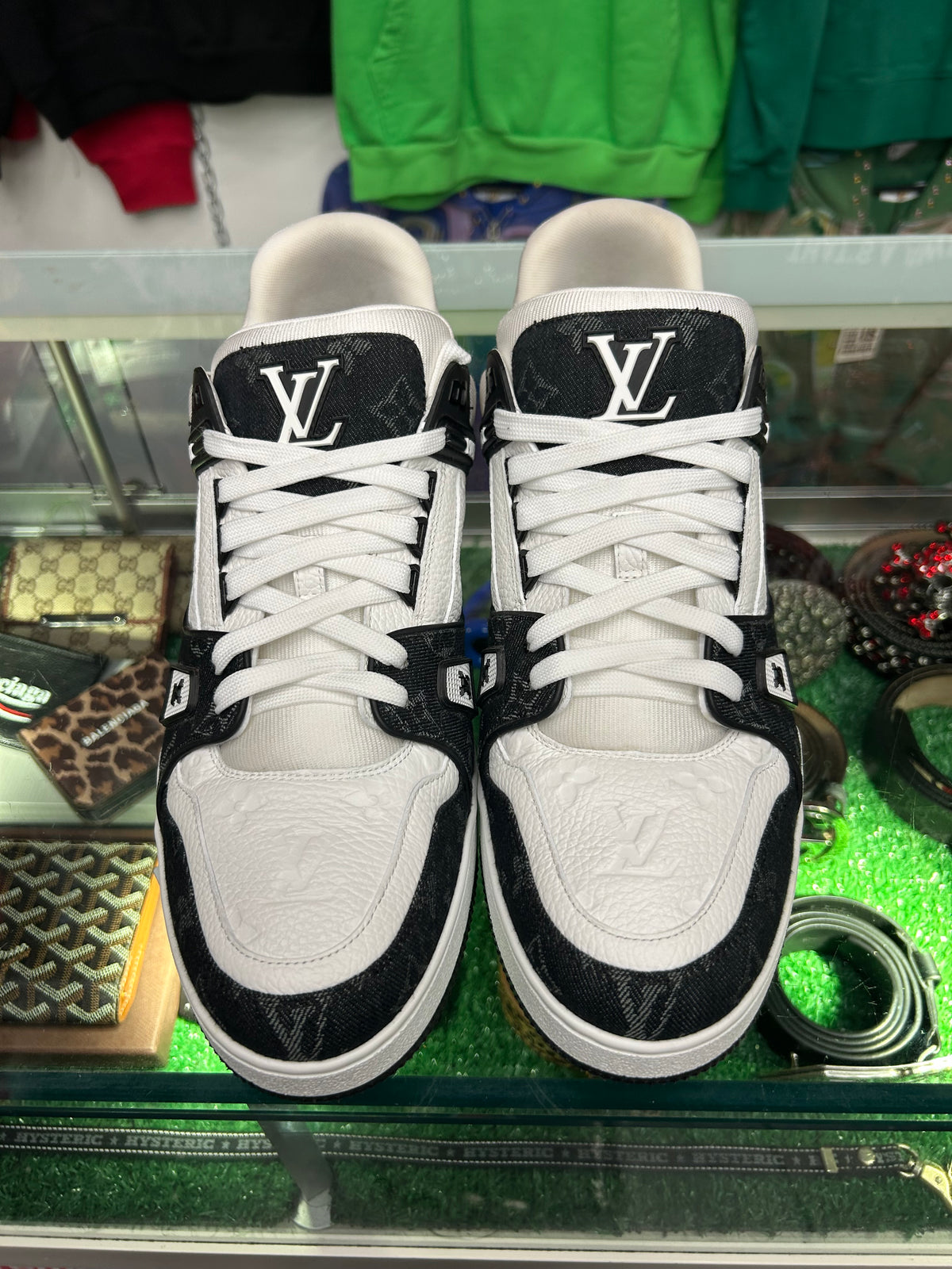 LOUIS VUITTON LV TRAINER WHITE BLACK (PRE-OWNED W/ BOX) (LV 12 FITS LIKE A 13-14)