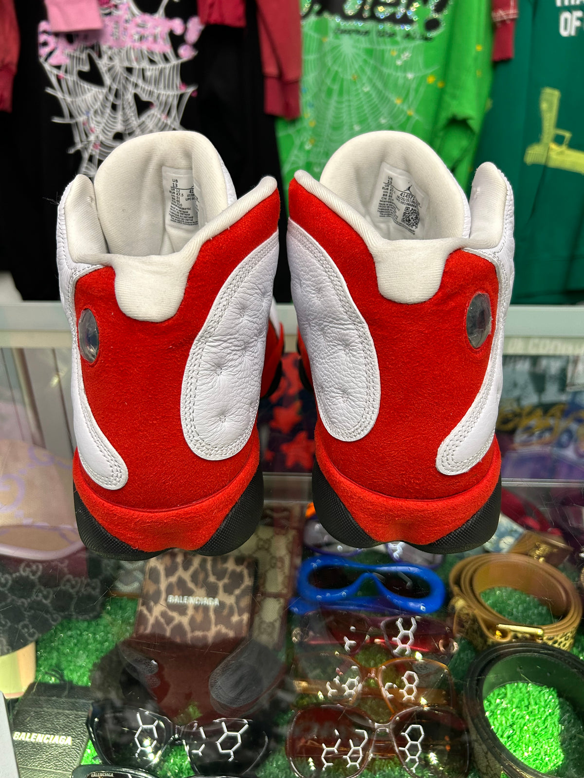 JORDAN 13 CHICAGO (PRE-OWNED W/ BOX)
