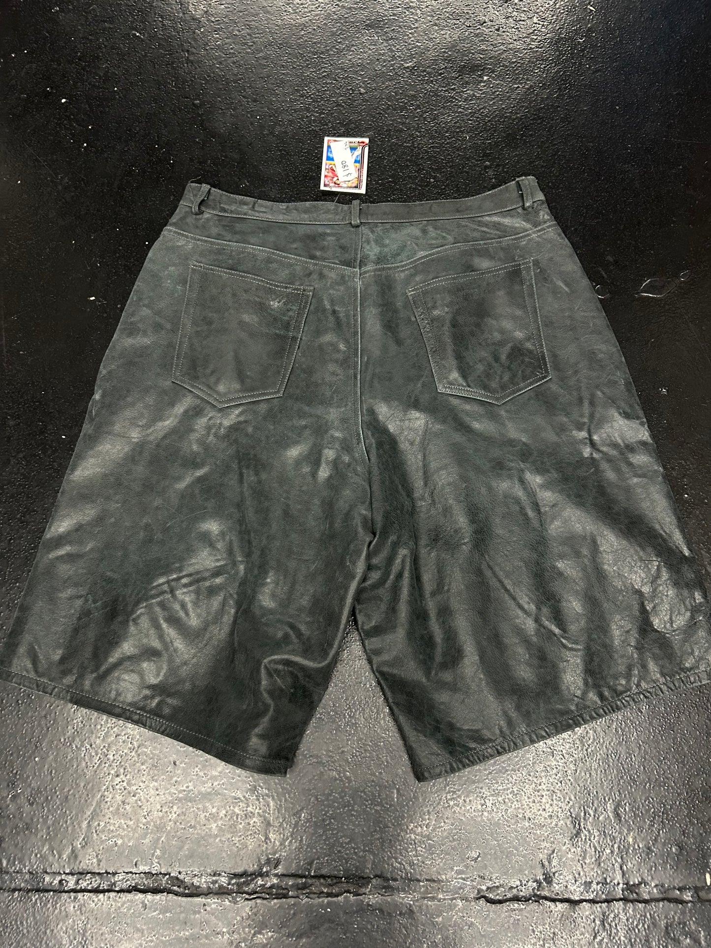 RASPBERRY HILLS GV GALLERY LEATHER SHORTS (PRE-OWNED)