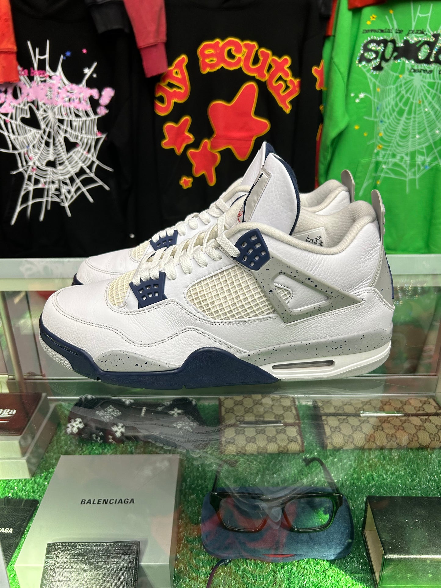 JORDAN 4 RETRO MIDNIGHT NAVY (PRE-OWNED W/ BOX)