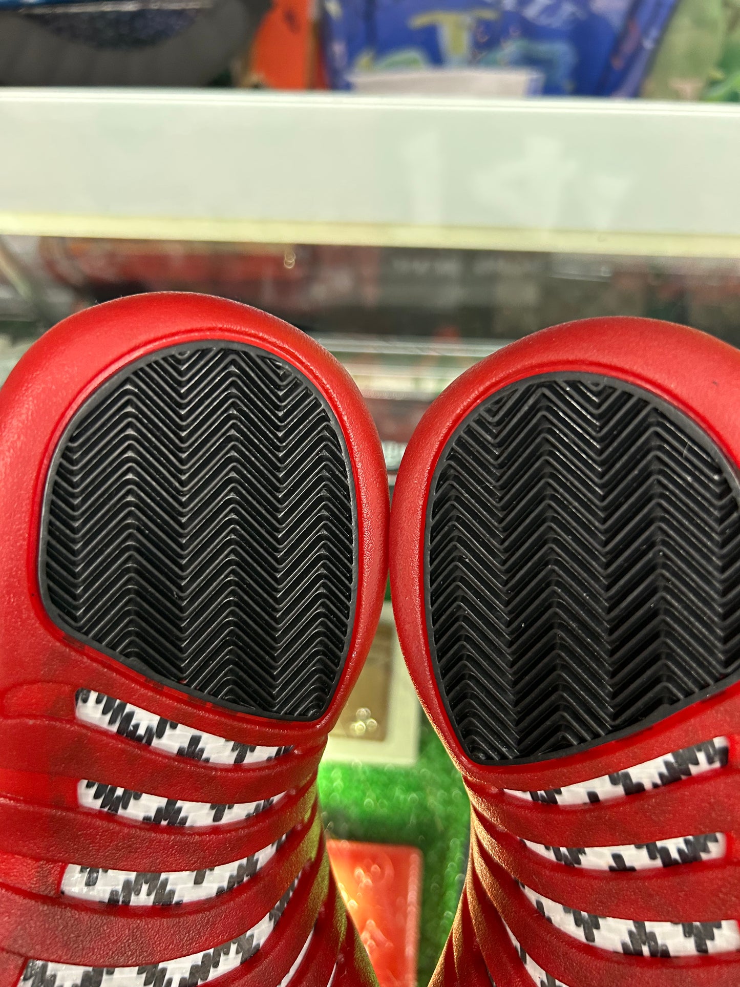 JORDAN 12 RETRO CHERRY (PRE-OWNED / WITH BOX)