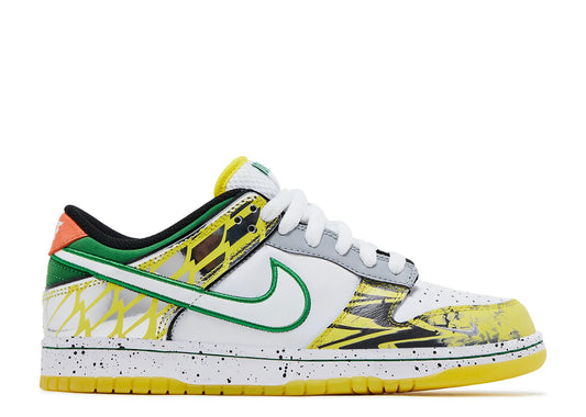 DUNK LOW WHAT THE DUCK UNIVERSITY OF OREGON AWAY (PRE-OWNED W/ BOX)