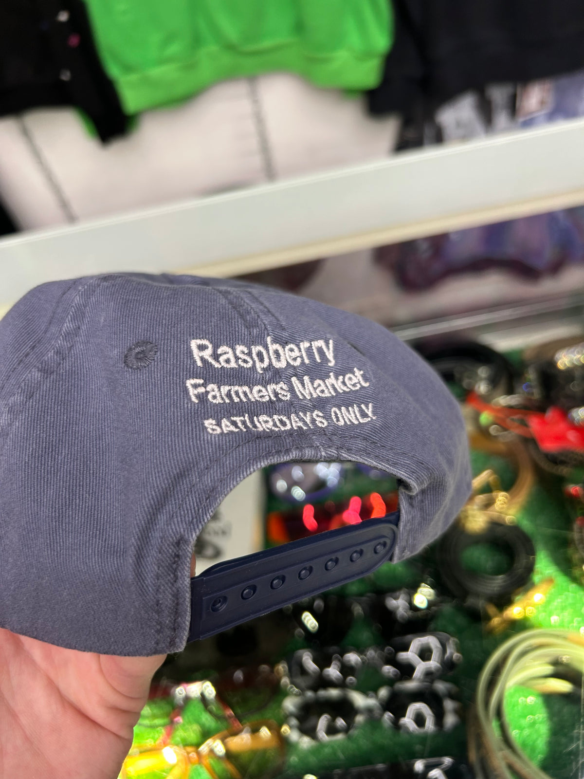 RASPBERRY HILLS FARMERS MARKET (BRAND NEW)