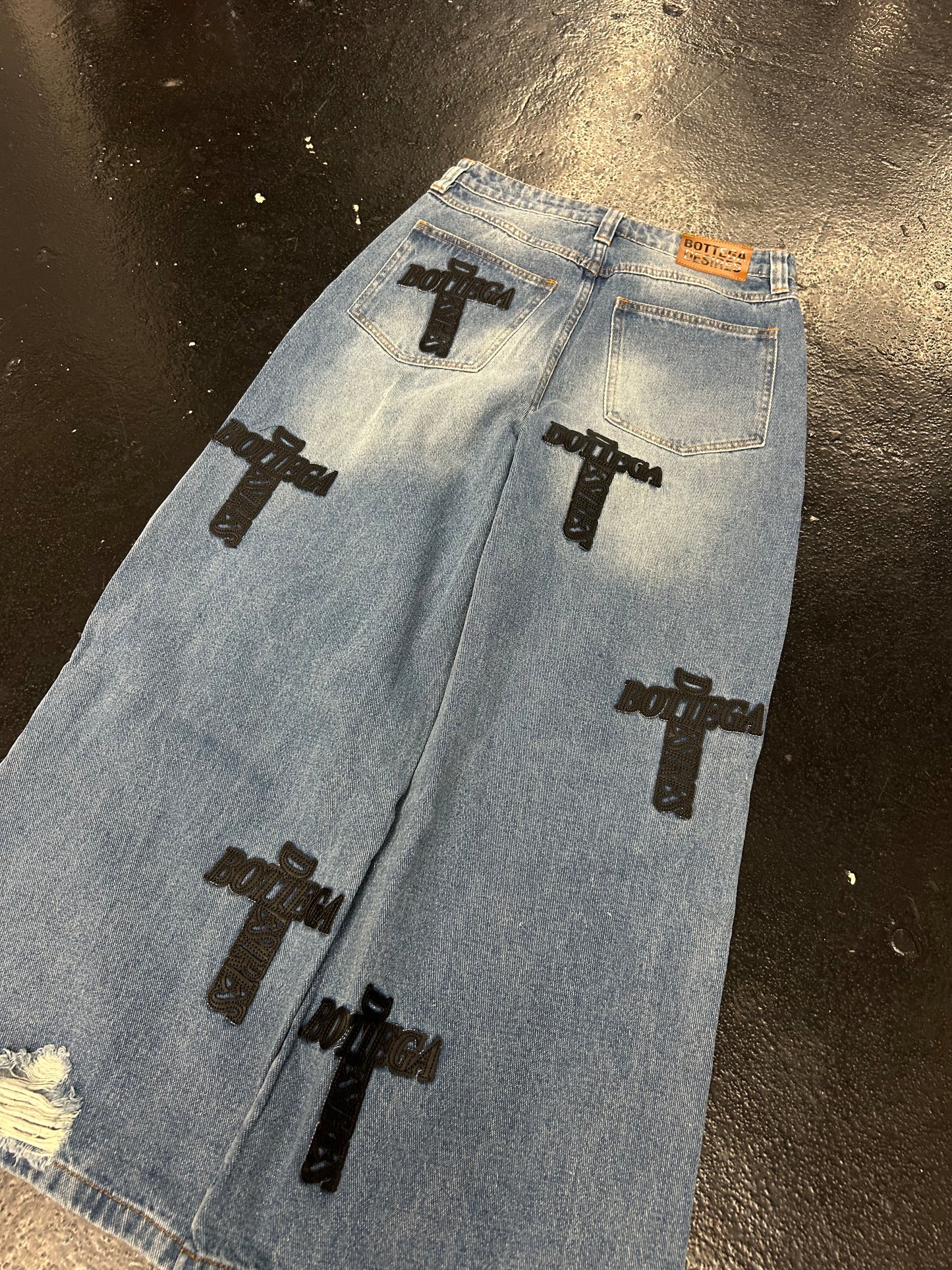 BOTTEGA DESIRES HOLY GRAIL DENIM JEANS “SIZE 28”  (BRAND NEW)