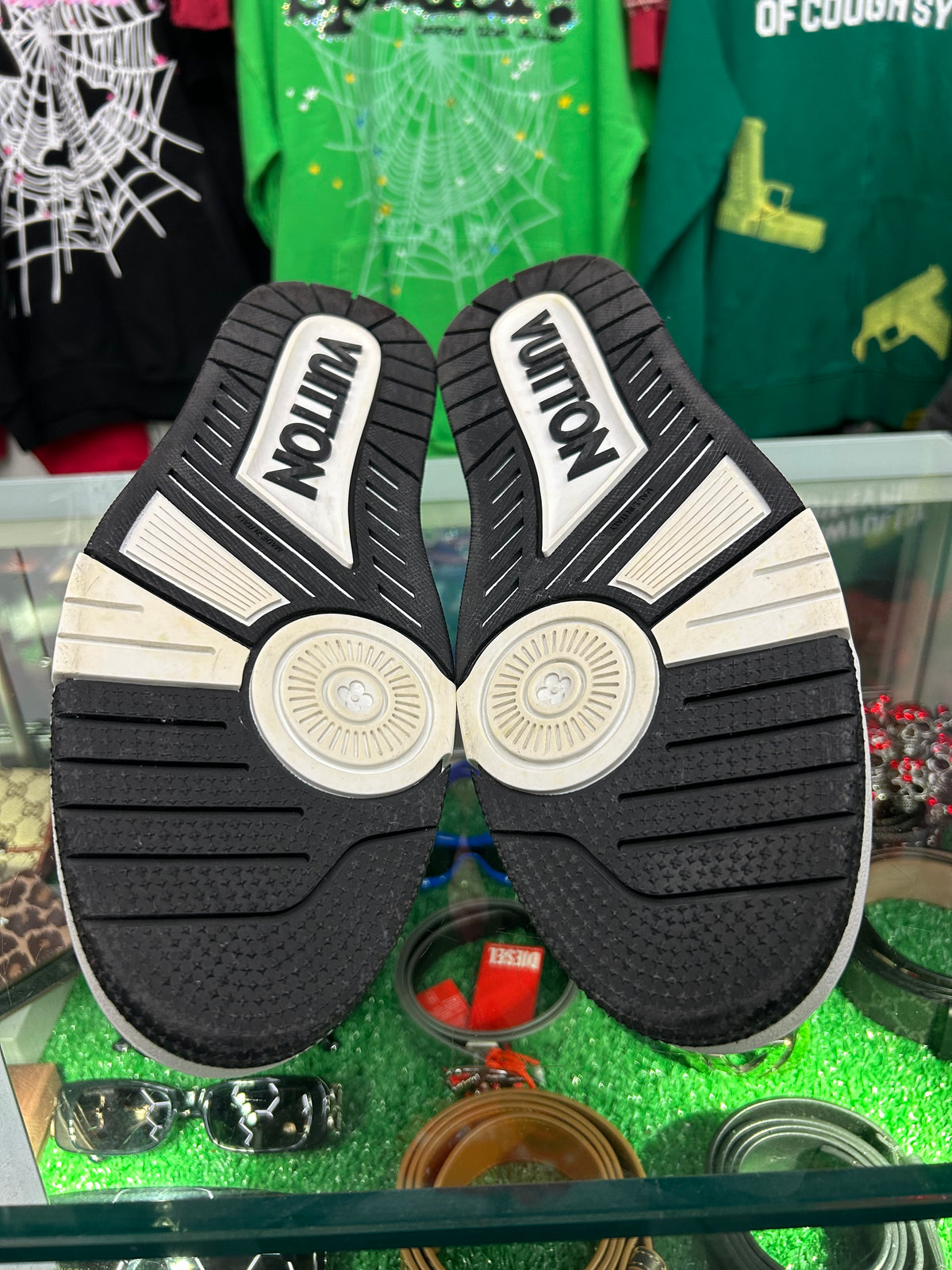 LOUIS VUITTON LV TRAINER WHITE BLACK (PRE-OWNED W/ BOX) (LV 12 FITS LIKE A 13-14)