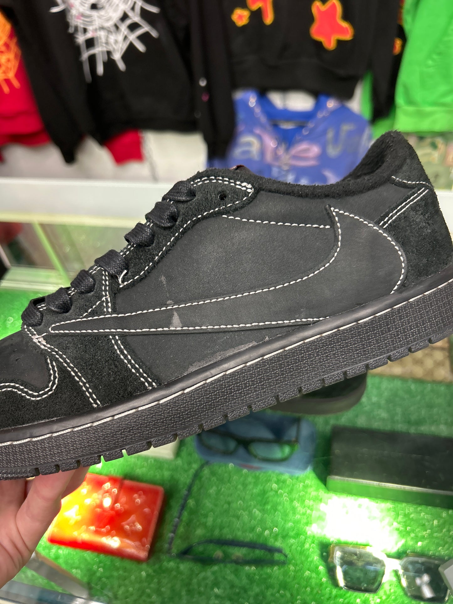 TRAVIS SCOTT JORDAN 1 LOW “PHANTOM” (PRE-OWNED / WITH BOX)