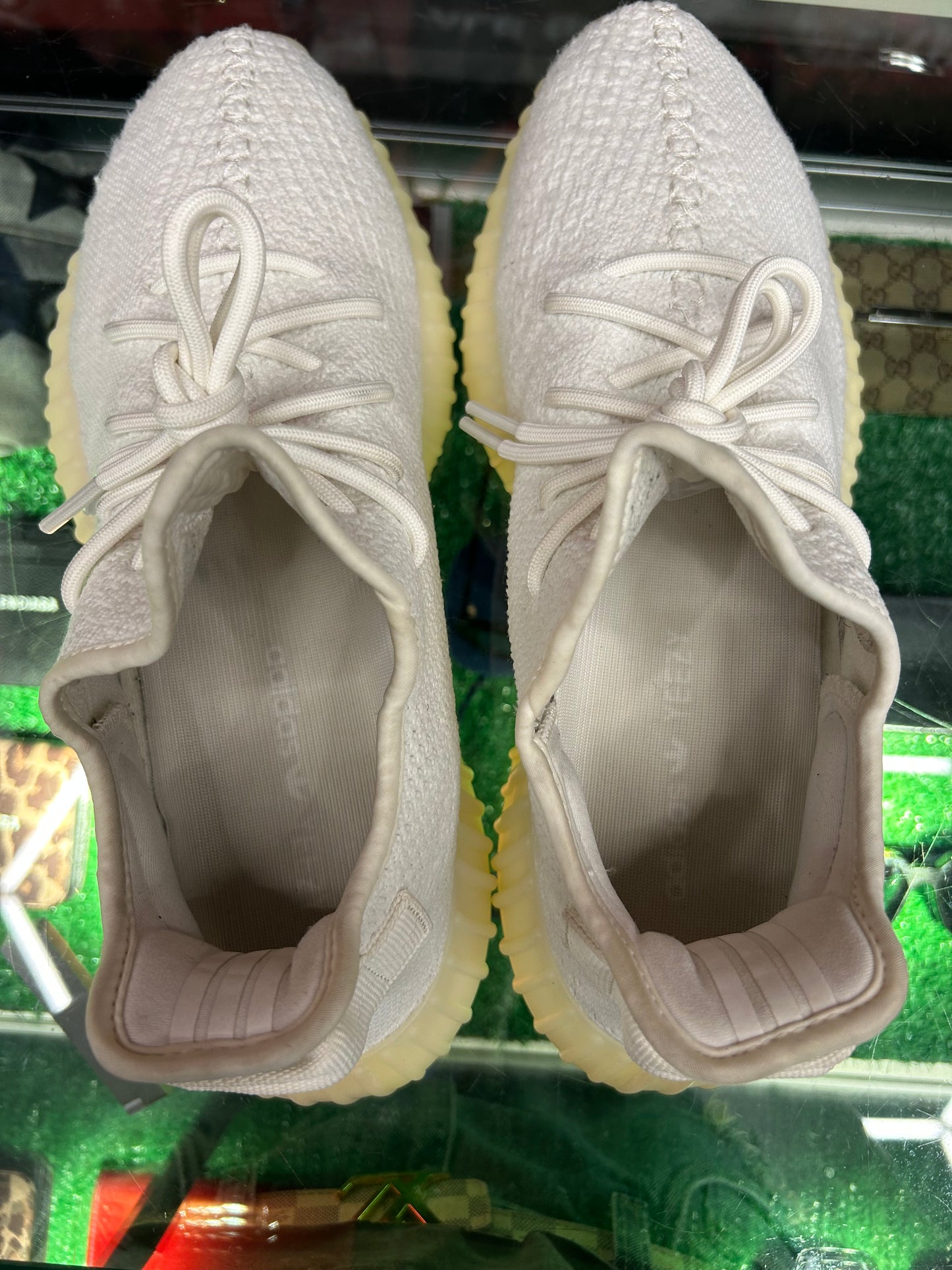 YEEZY ADIDAS 350 V2 BONE (PRE-OWNED / WITH BOX)