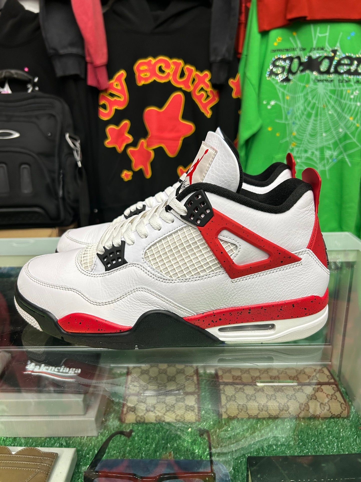 JORDAN 4 RETRO RED CEMENT (PRE-OWNED / WITH BOX)
