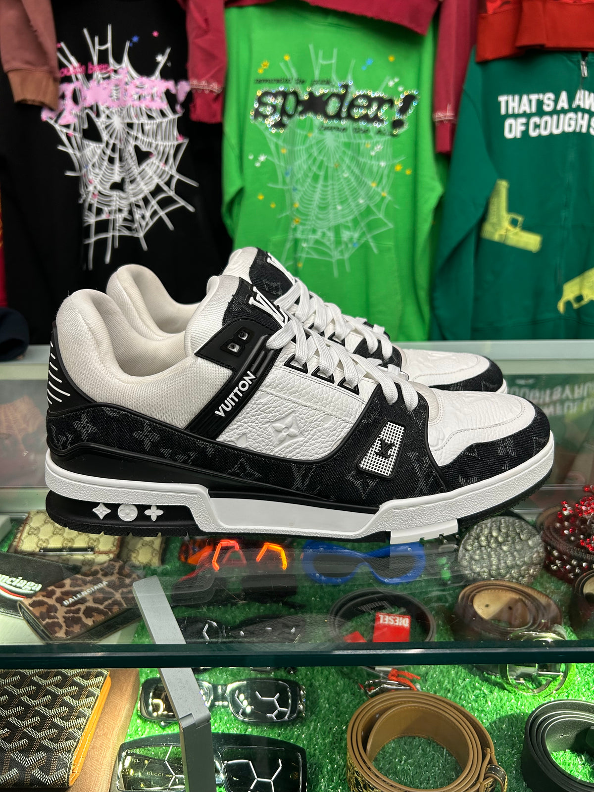 LOUIS VUITTON LV TRAINER WHITE BLACK (PRE-OWNED W/ BOX) (LV 12 FITS LIKE A 13-14)