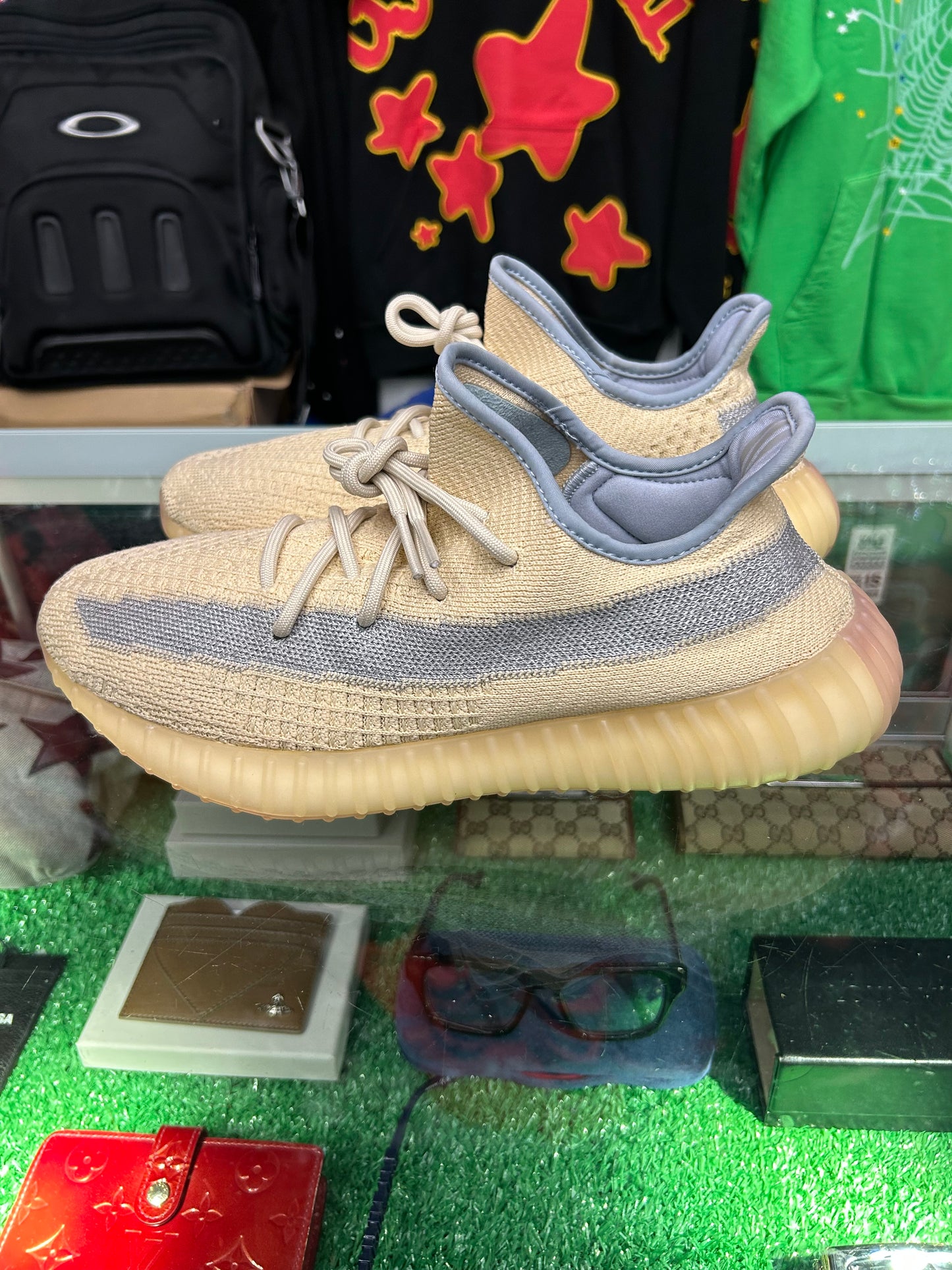 YEEZY 350 V2 LINDEN (PRE-OWNED / WITH BOX)