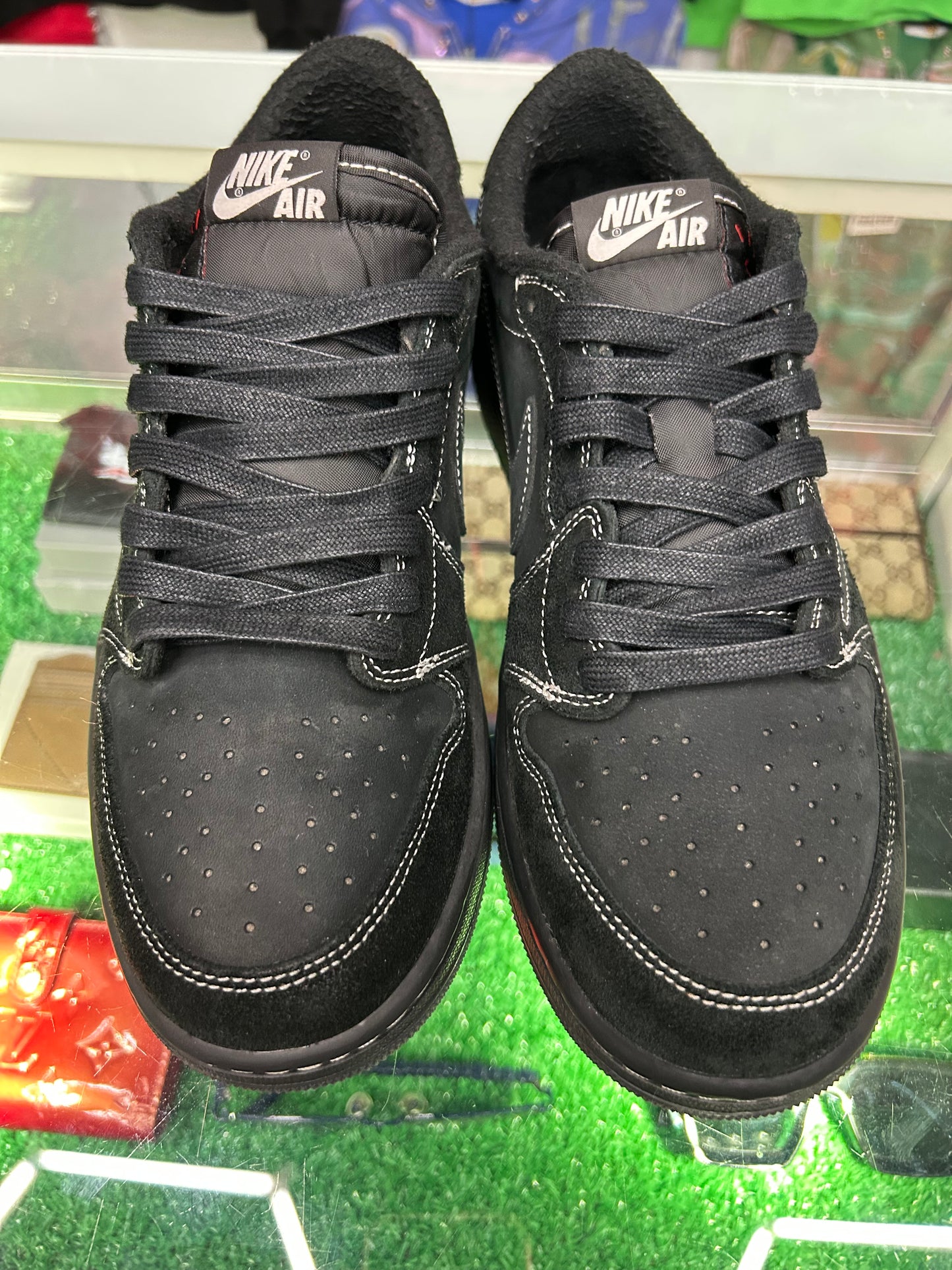 TRAVIS SCOTT JORDAN 1 LOW “PHANTOM” (PRE-OWNED / WITH BOX)