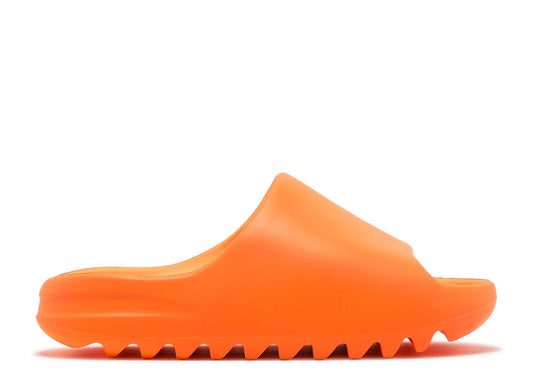 YEEZY SLIDE ENFLAME (PRE OWNED W/ BOX)