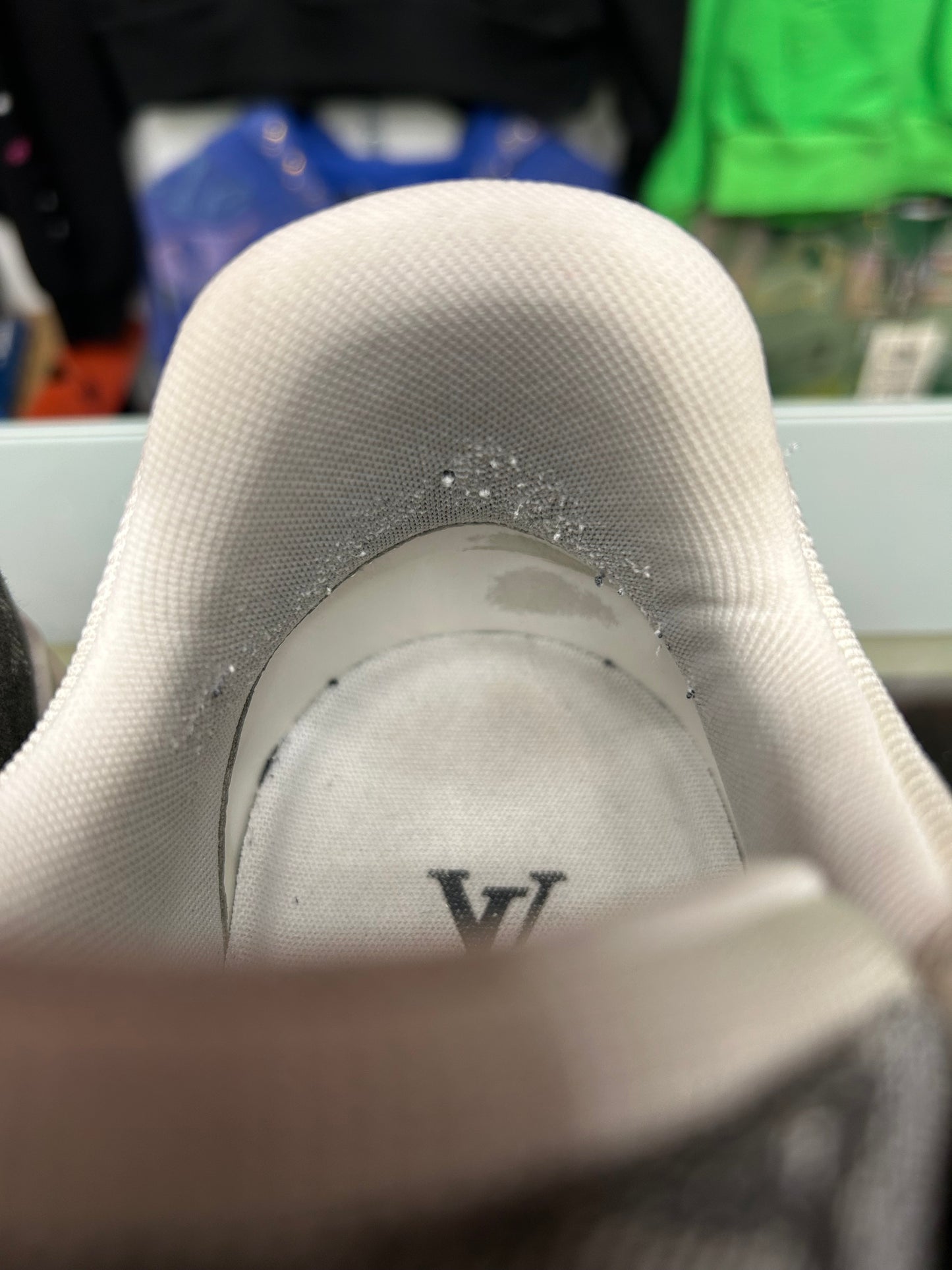 LOUIS VUITTON LV LOW TOP TRAINER GREY (PRE-OWNED W/ BOX) (LV 8)