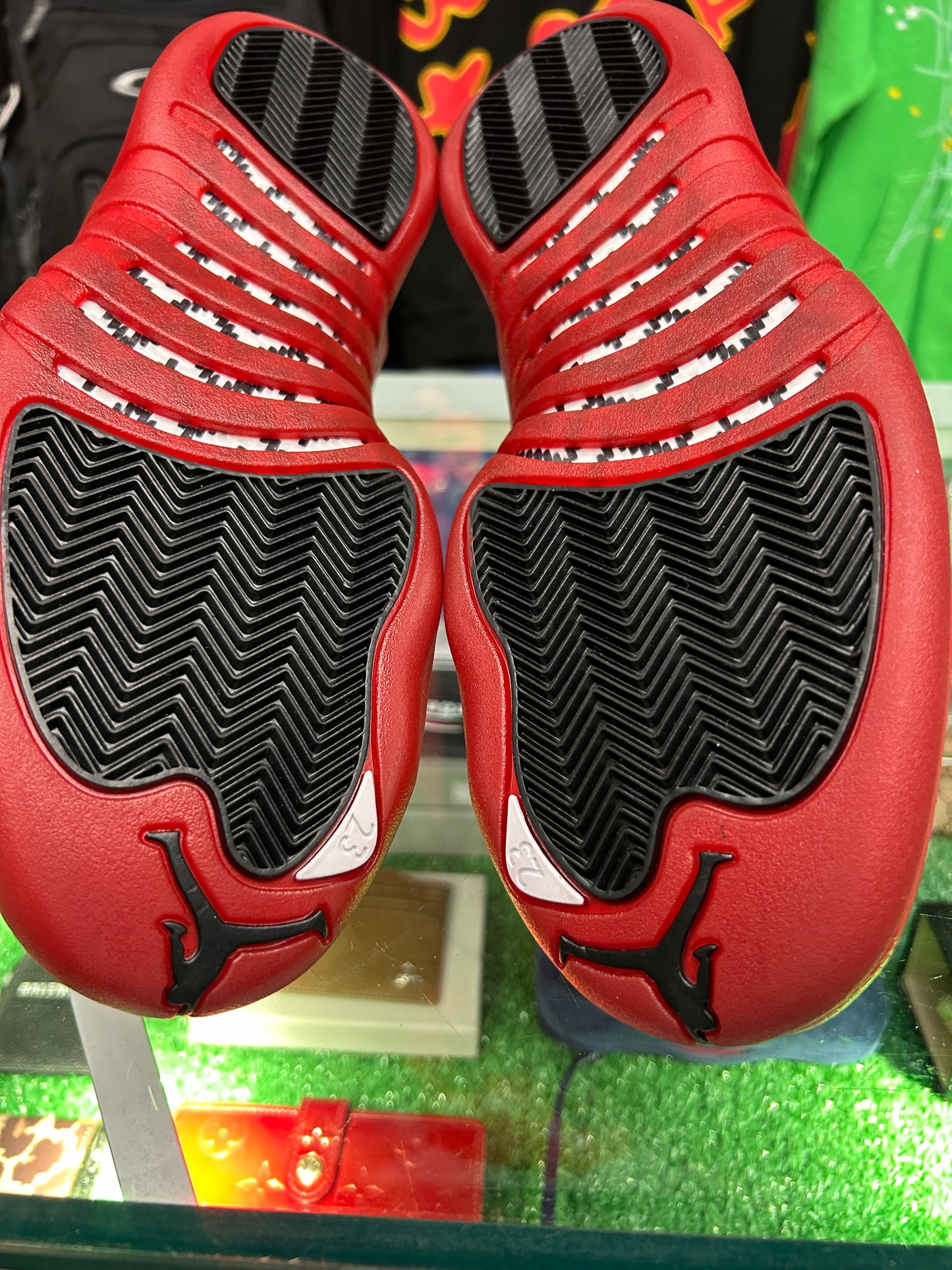JORDAN 12 RETRO CHERRY (PRE-OWNED / WITH BOX)