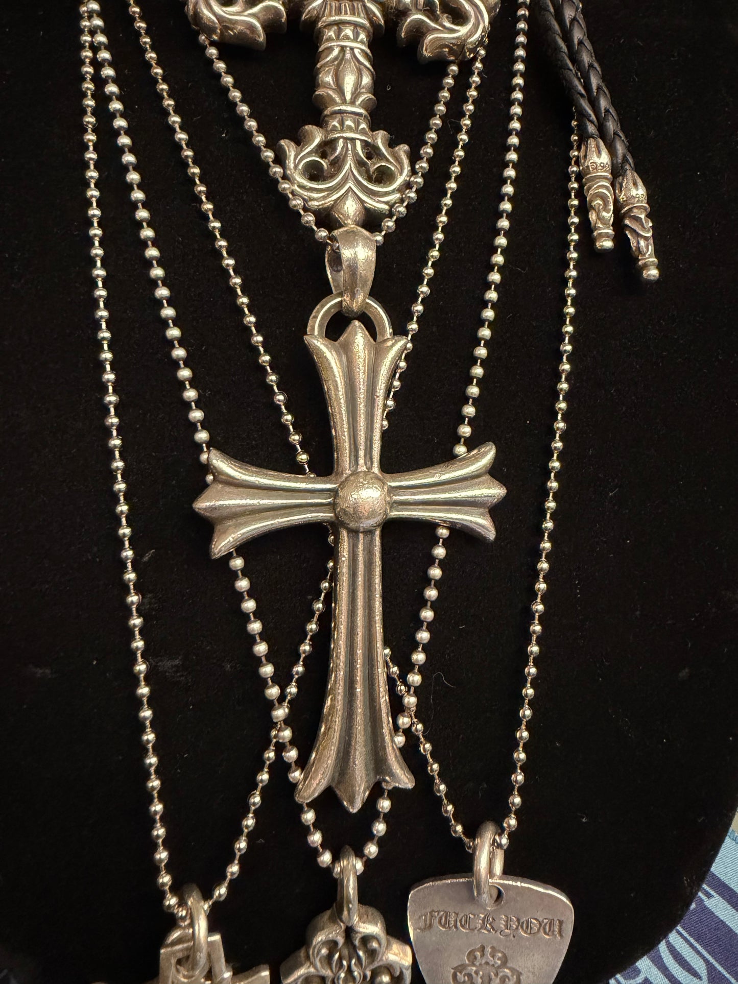 CHROME HEARTS BIG CROSS W/BALE