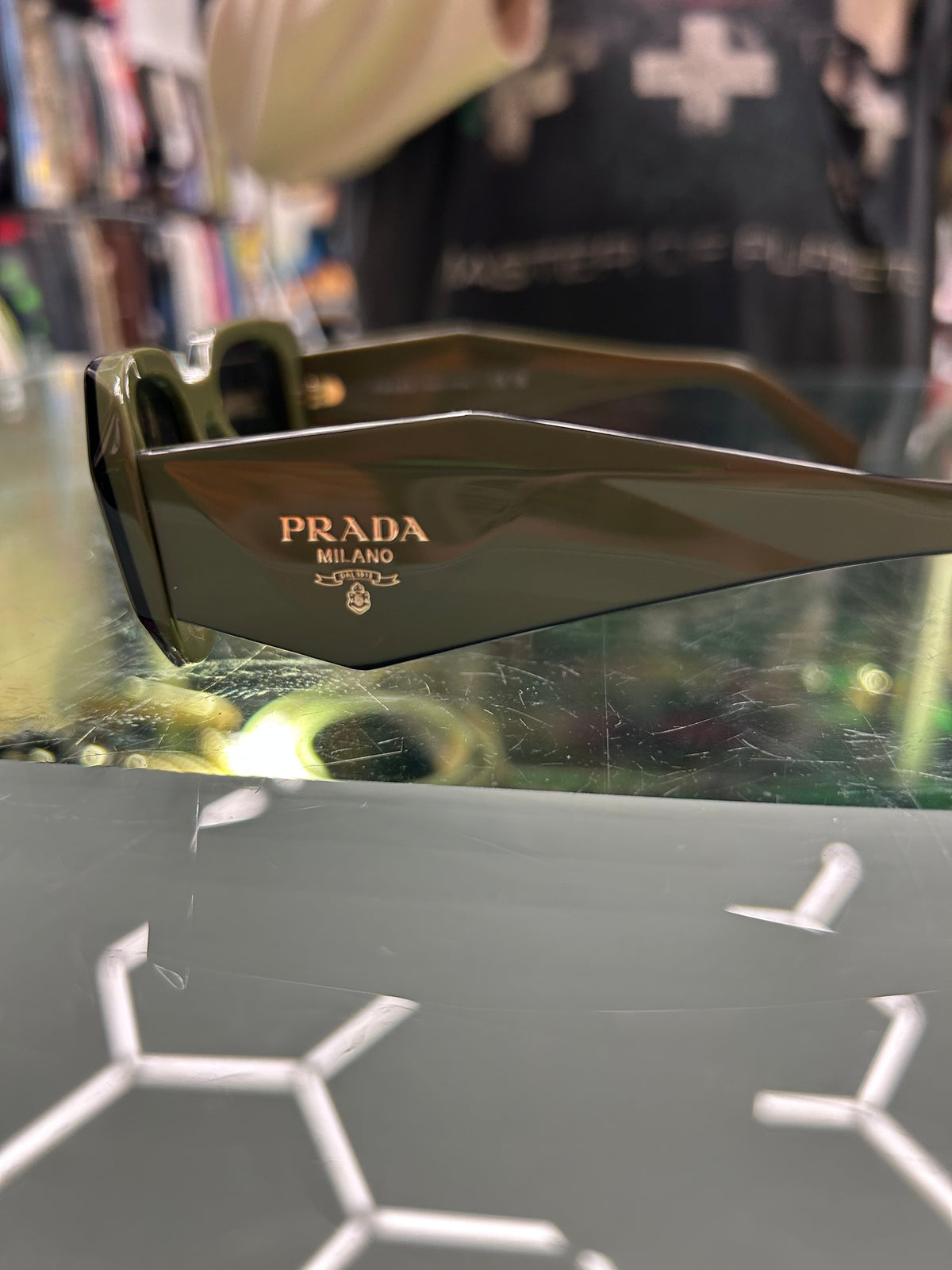 PRADA PR 17WS GREEN SUNGLASSES (PRE-OWNED REPLACEMENT BOX)