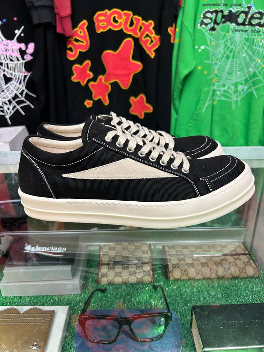 RICK OWENS CANVAS LOW TOP VANS (PRE-OWNED / NO BOX)