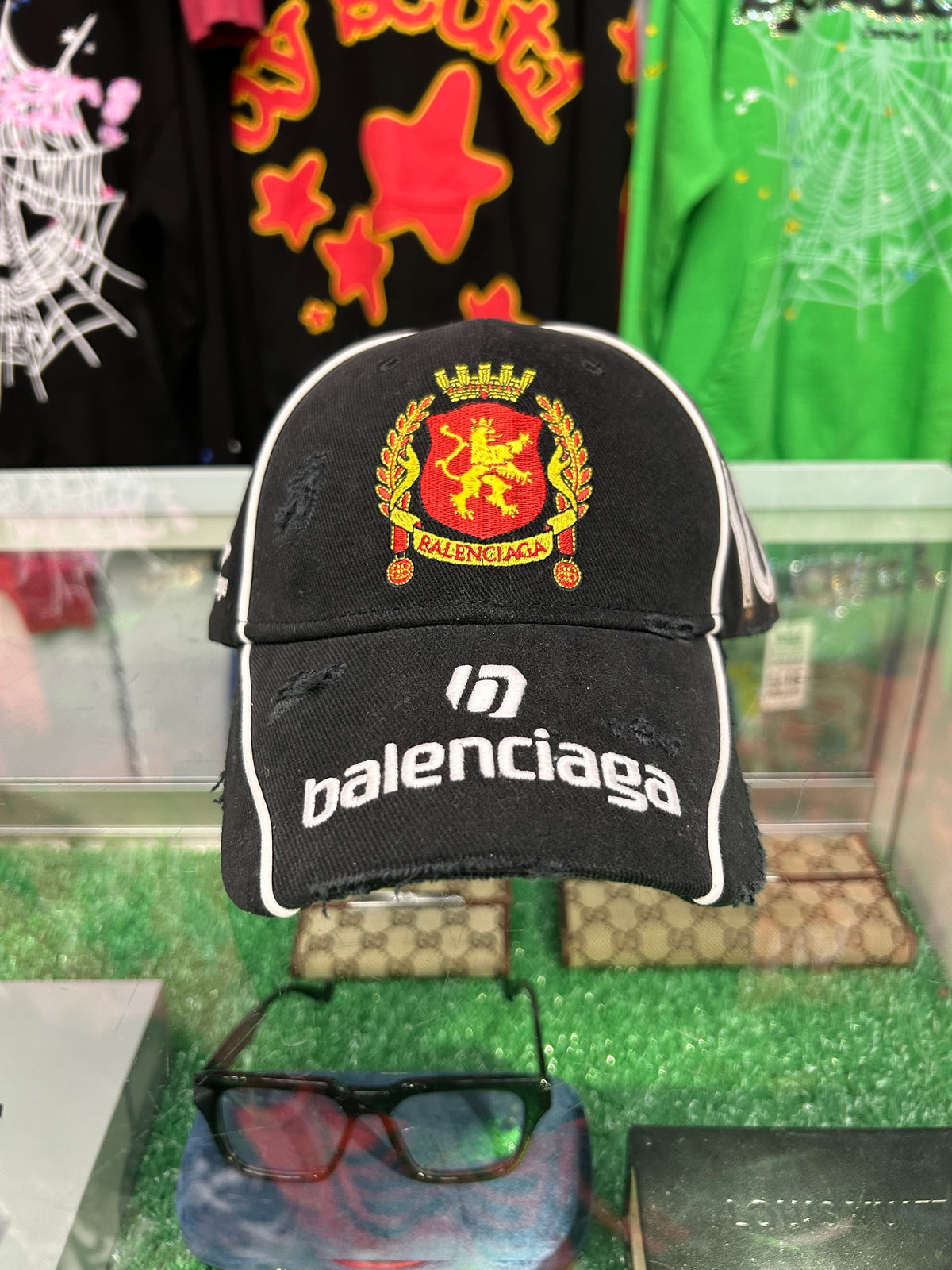 BALENCIAGA PARIS SOCCER HAT DISTRESSED BLACK (VNDS)