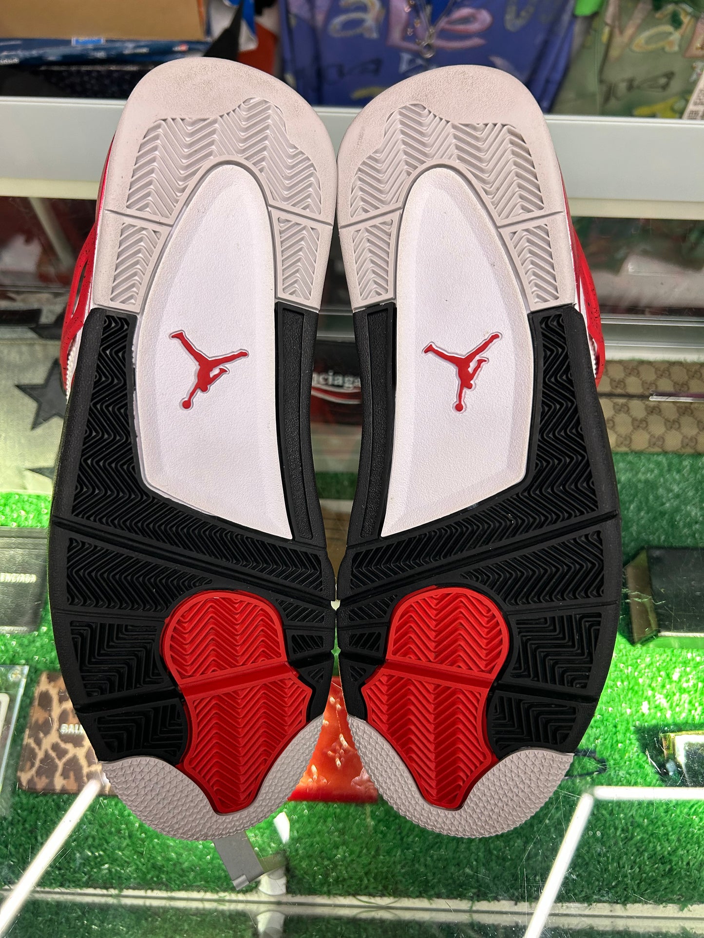 JORDAN 4 RETRO RED CEMENT (PRE-OWNED / WITH BOX)