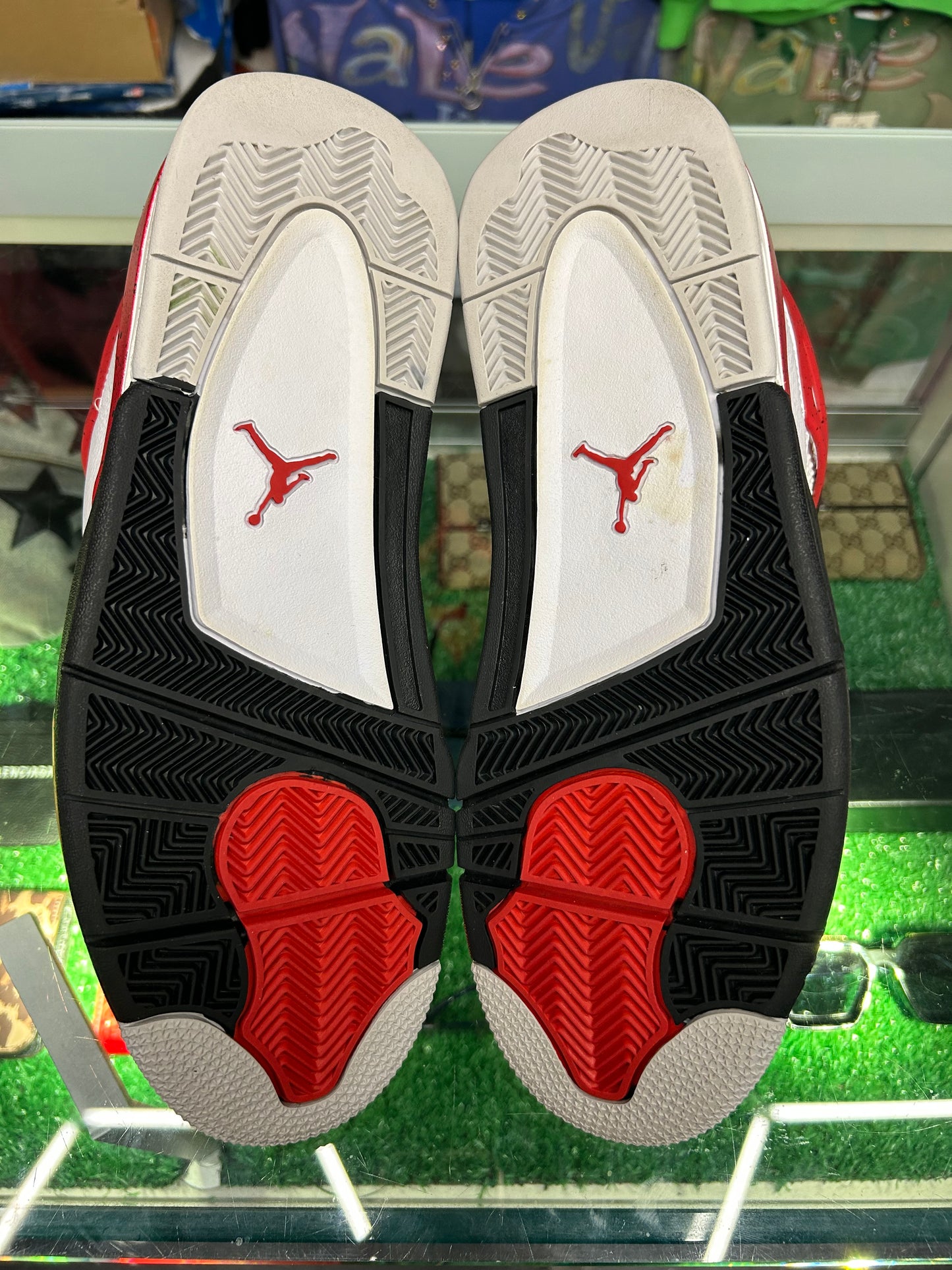 JORDAN 4 RETRO RED CEMENT (PRE-OWNED / WITH BOX)