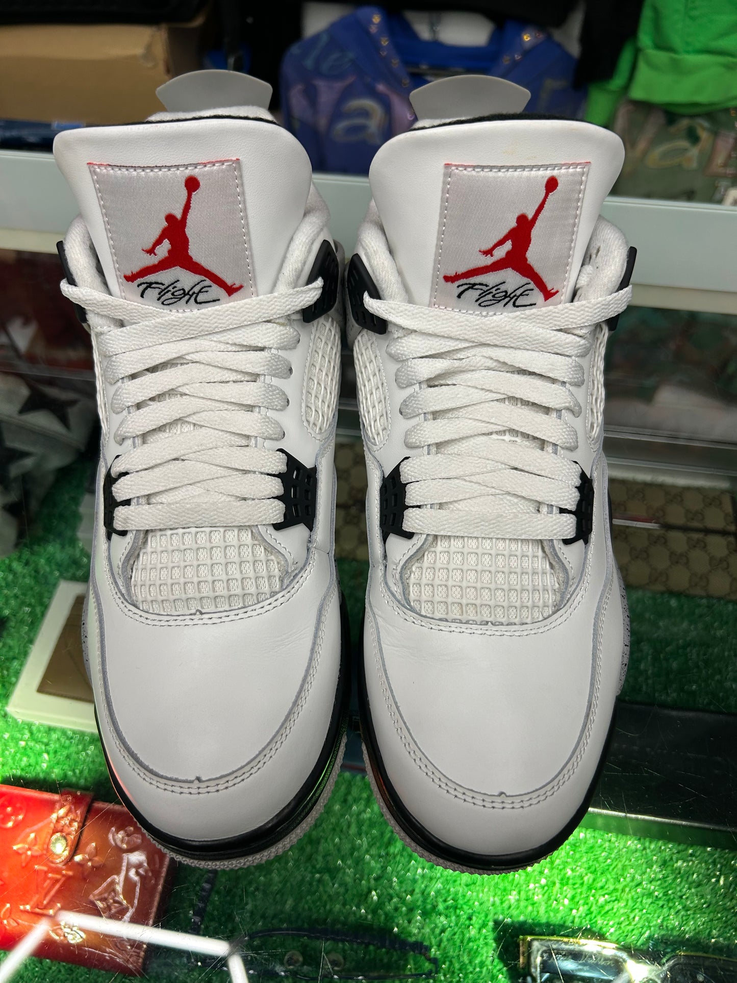 JORDAN 4 RETRO WHITE CEMENT GREY (PRE-OWNED / WITH BOX)