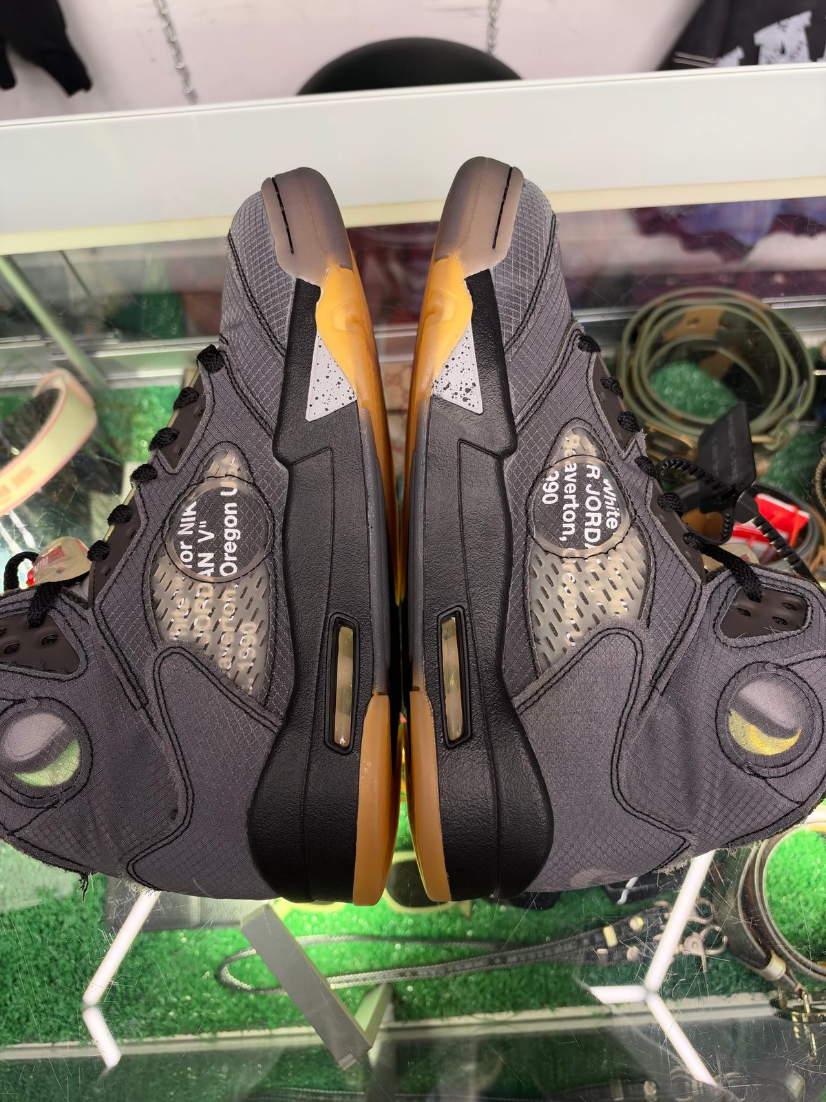 JORDAN 5 MUSLIN OFF-WHITE (PRE-OWNED)