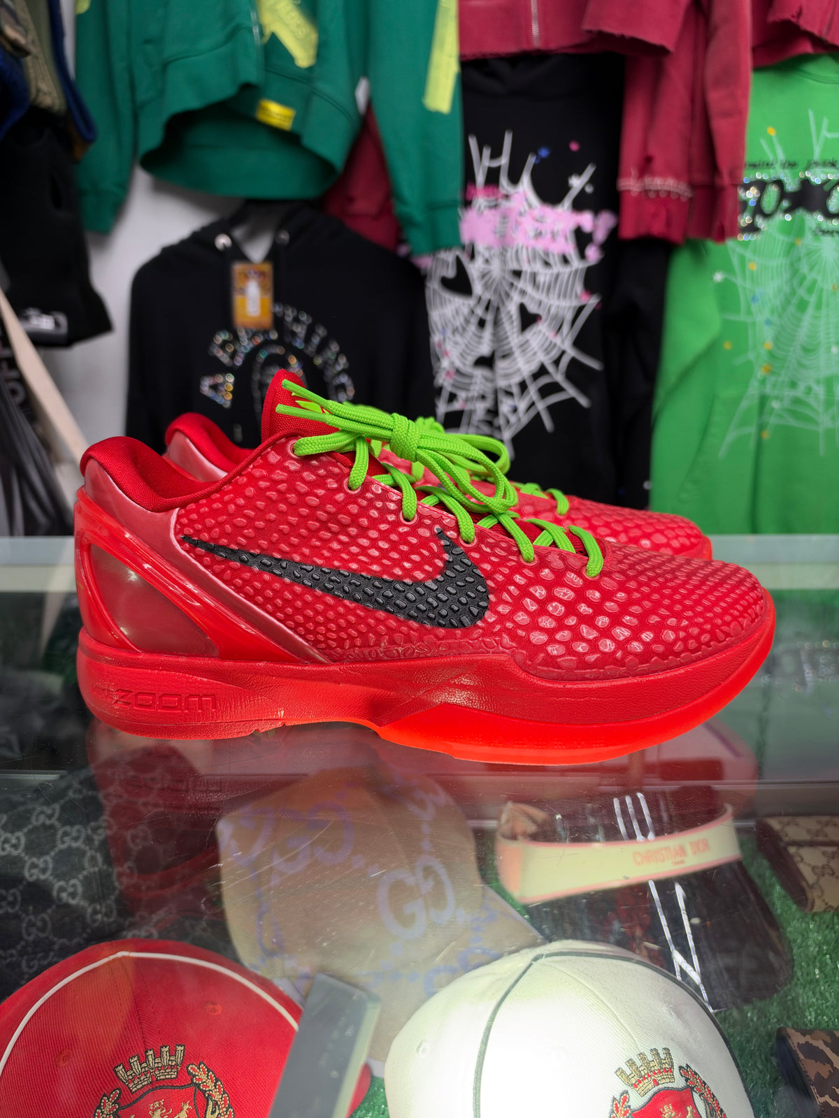 KOBE 6 PROTRO REVERSE GRINCH (BRAND NEW)