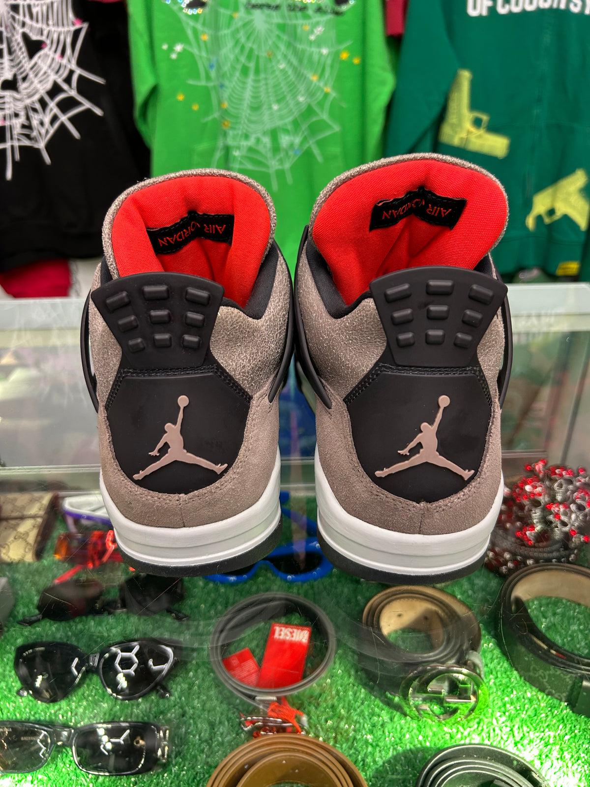 JORDAN 4 TAUPE HAZE (PRE-OWNED NO BOX)
