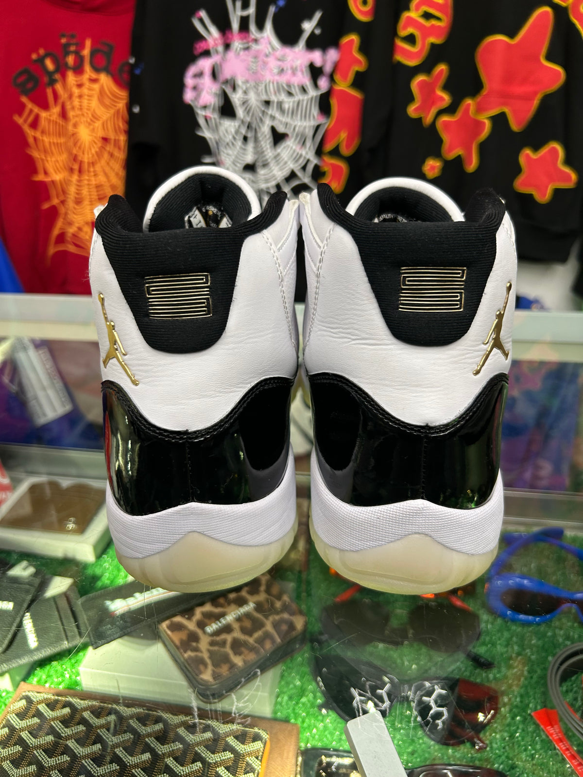 JORDAN 11 GRATITUDES (PRE-OWNED W/ BOX)