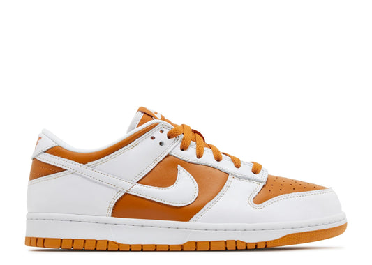 DUNK LOW REVERSE CURRY (BRAND NEW)