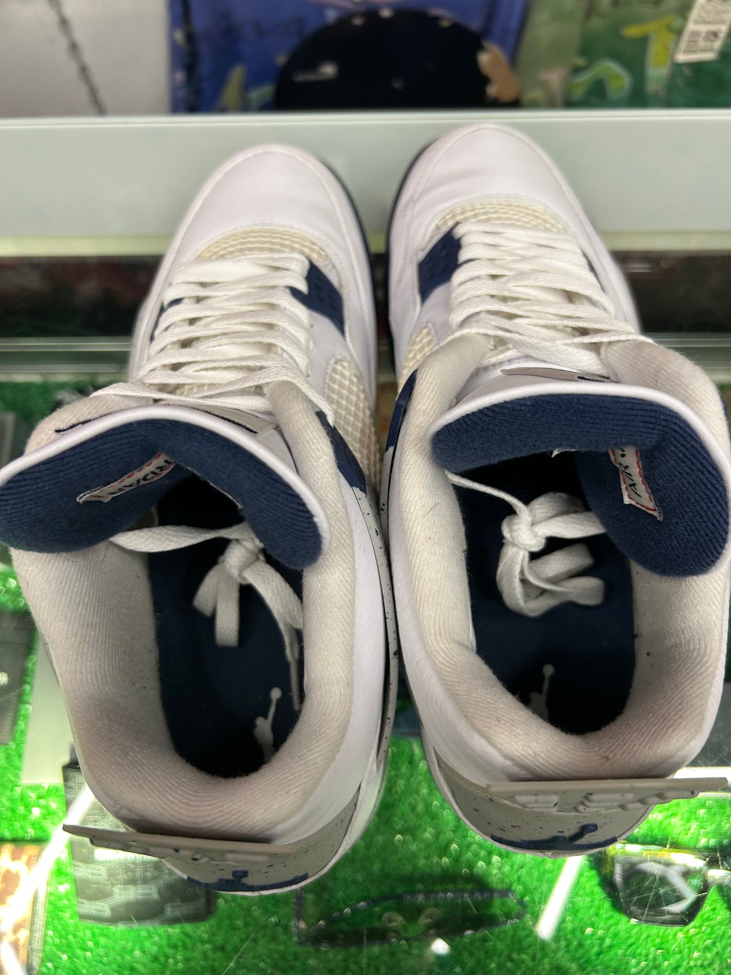 JORDAN 4 RETRO MIDNIGHT NAVY (PRE-OWNED W/ BOX)