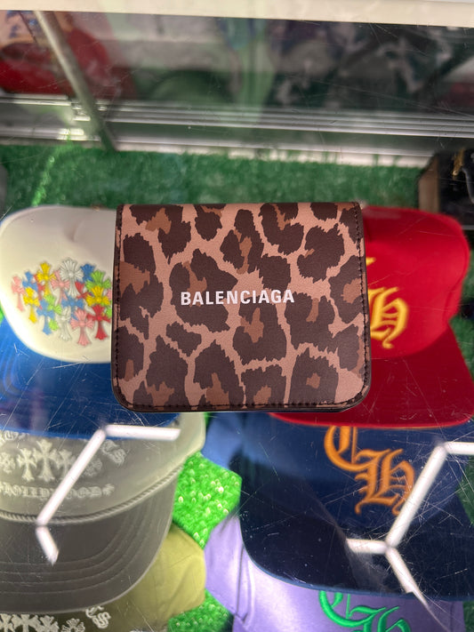 BALENCIAGA CASH MINI WALET LEOPARD PRINT (BRAND NEW) (FLAW SHOWN)