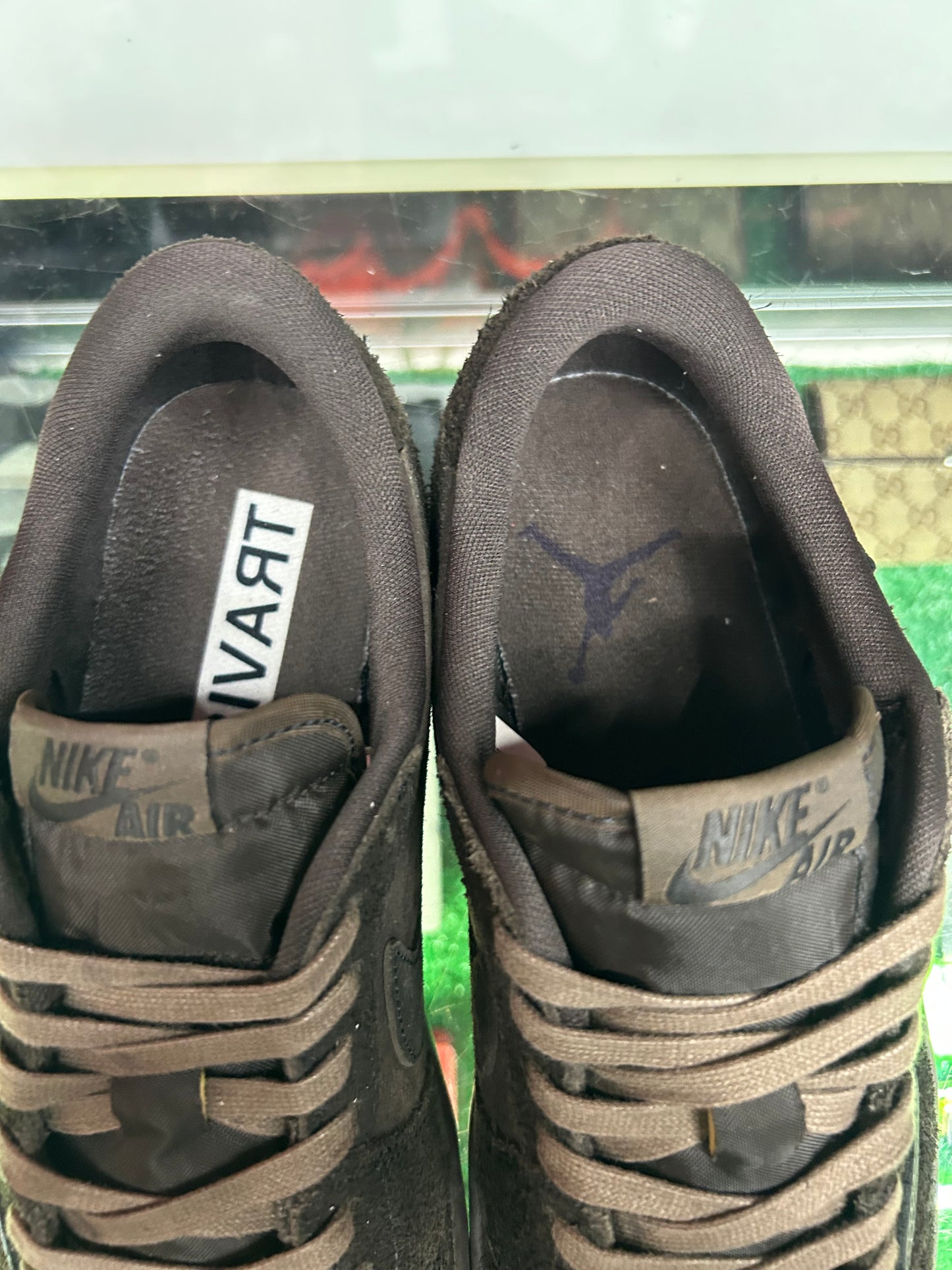 JORDAN 1 X TRAVIS SCOTT MOCHA (PRE-OWNED / WITH BOX)