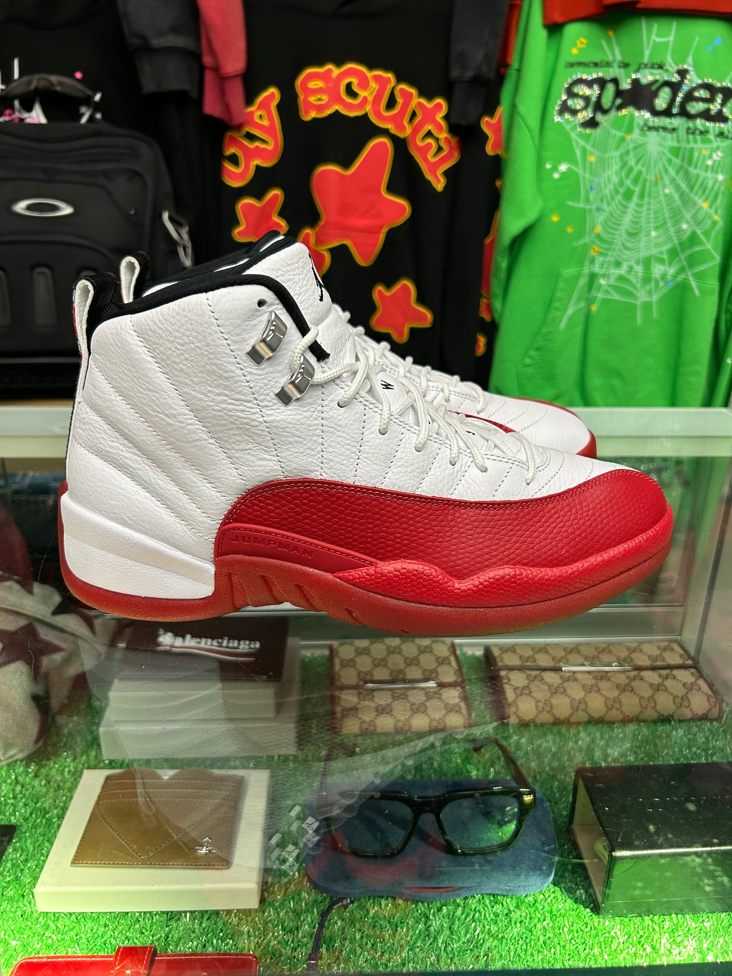 JORDAN 12 RETRO CHERRY (PRE-OWNED / WITH BOX)