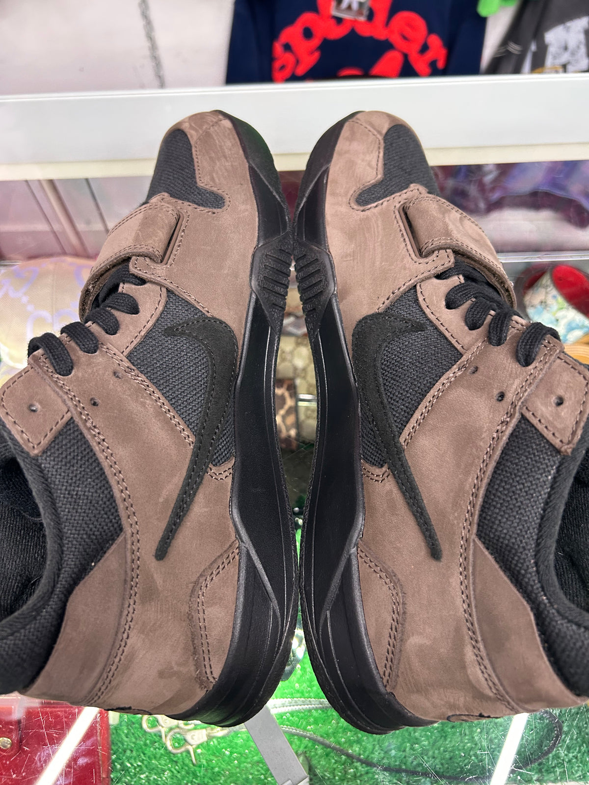 TRAVIS SCOTT JUMPMAN JACKS (PRE-OWNED W/ BOX)