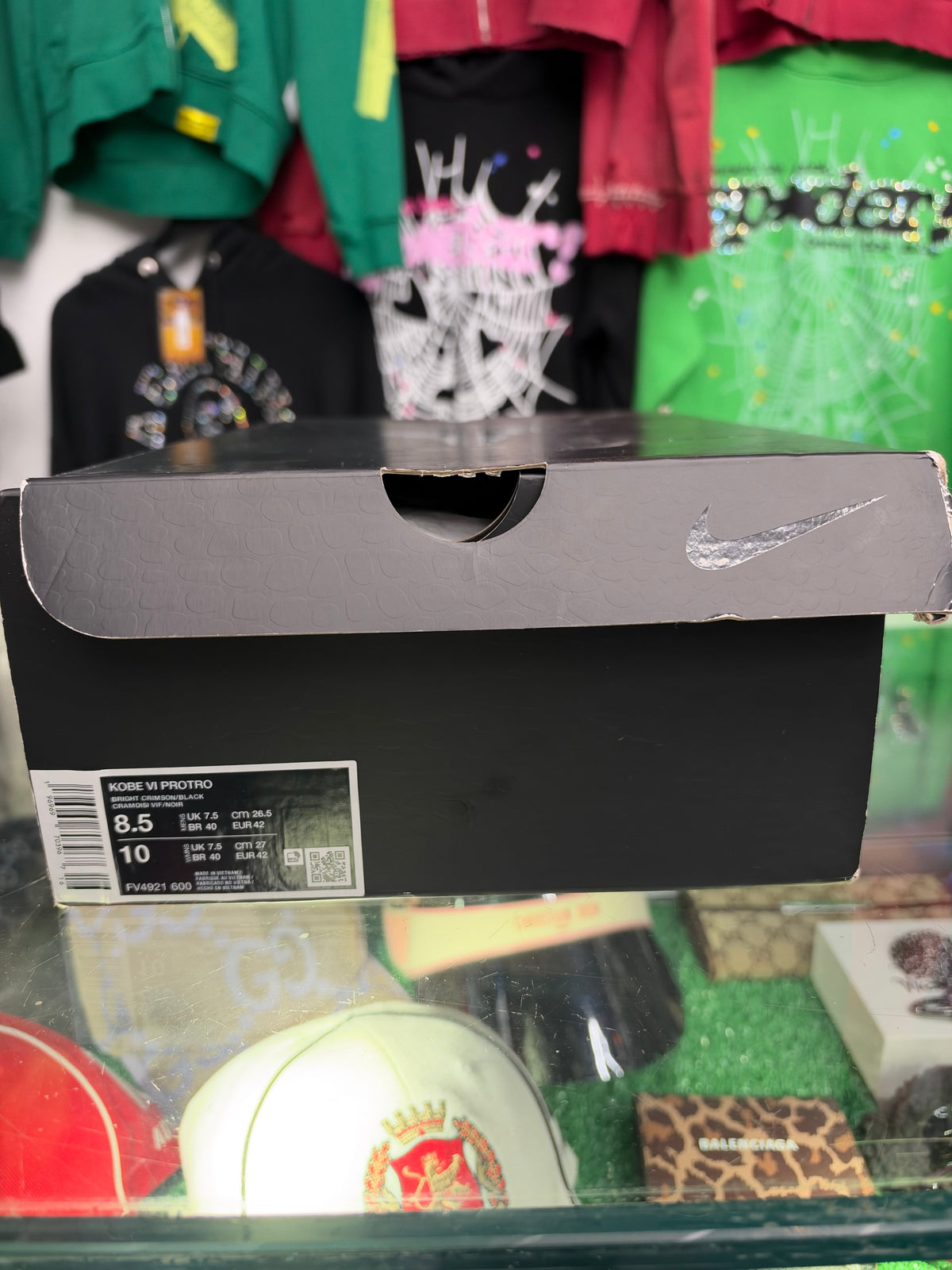 KOBE 6 PROTRO REVERSE GRINCH (BRAND NEW)