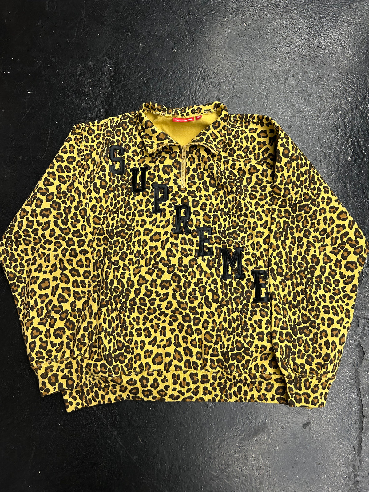SUPREME SLANT APPLIQUÉ HALF ZIP PULLOVER LEOPARD (BEAND NEW)