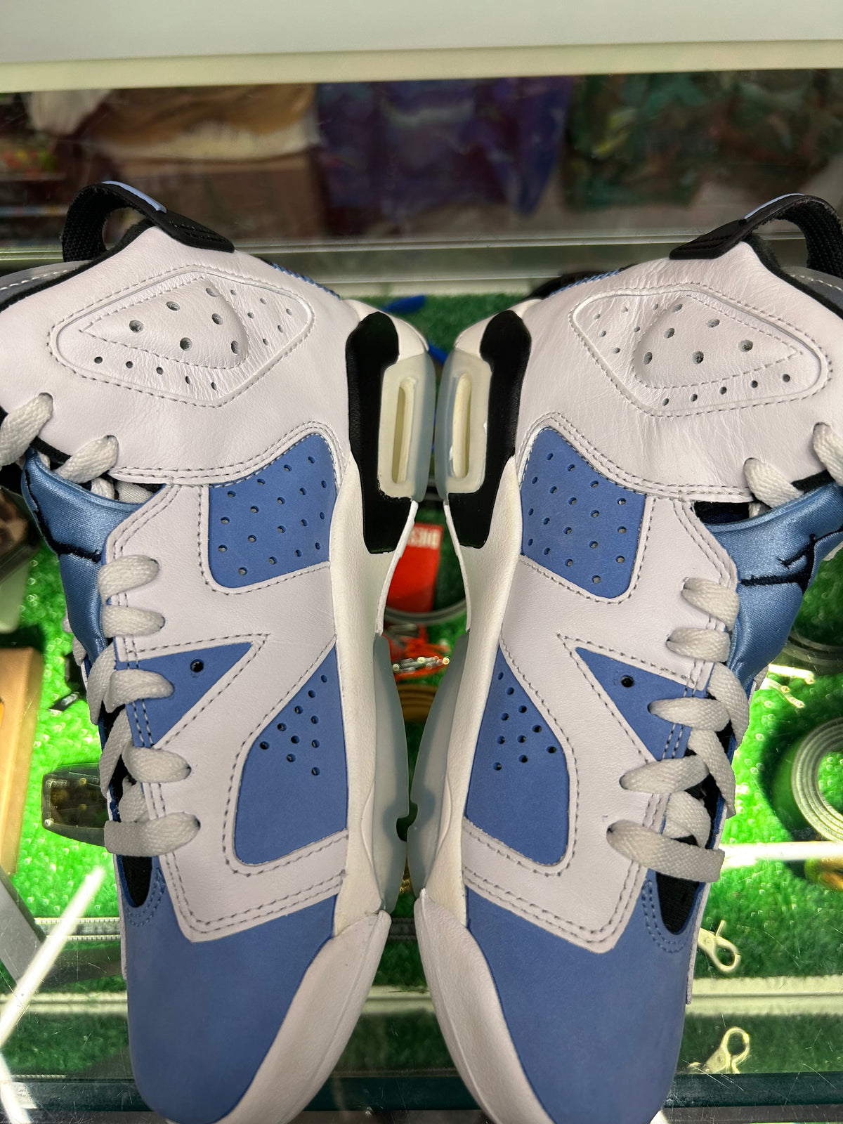 JORDAN 6 UNC (PRE-OWNED W/ BOX)