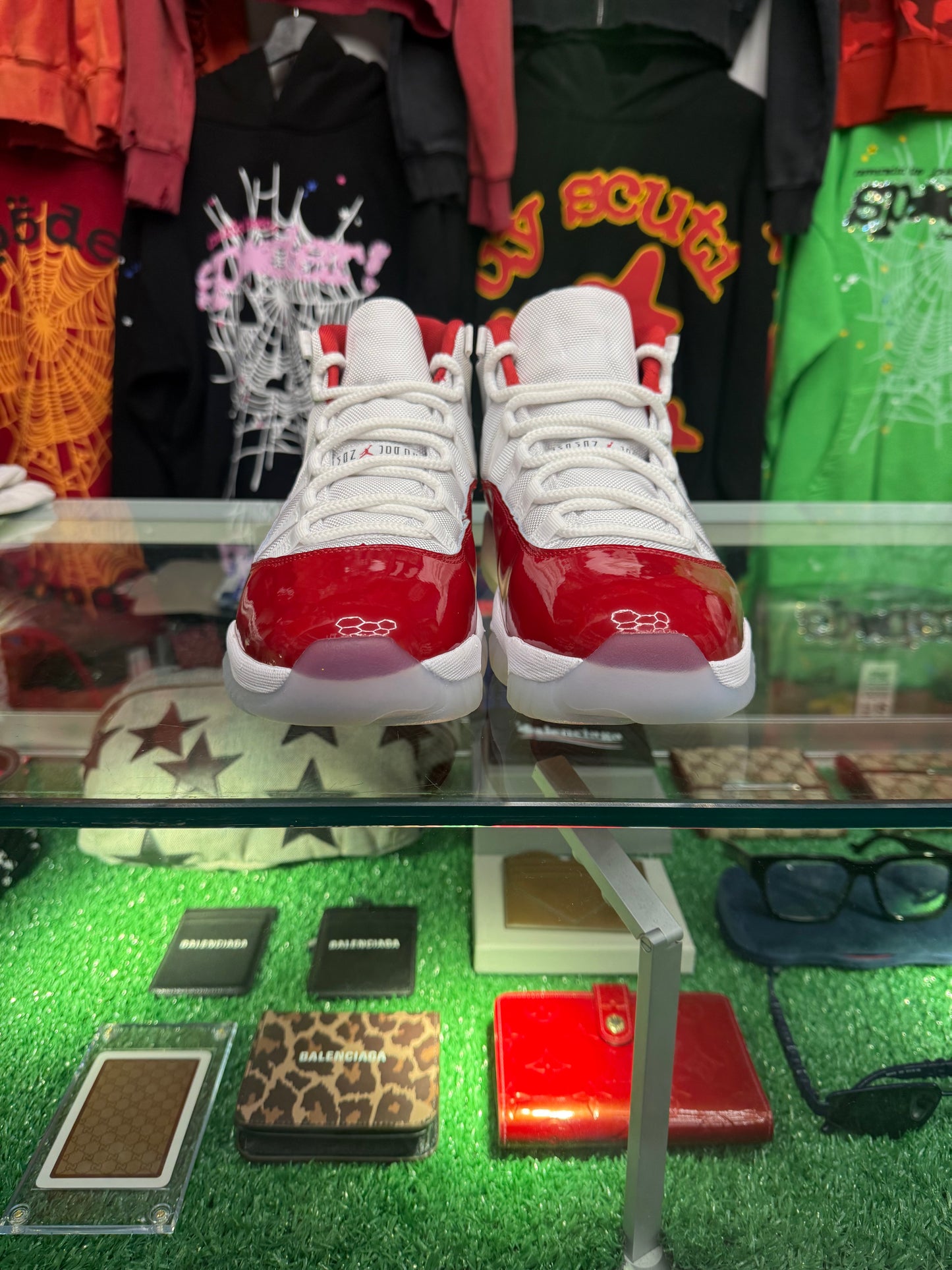 JORDAN 11 RETRO CHERRY (PRE-OWNED W/ BOX)