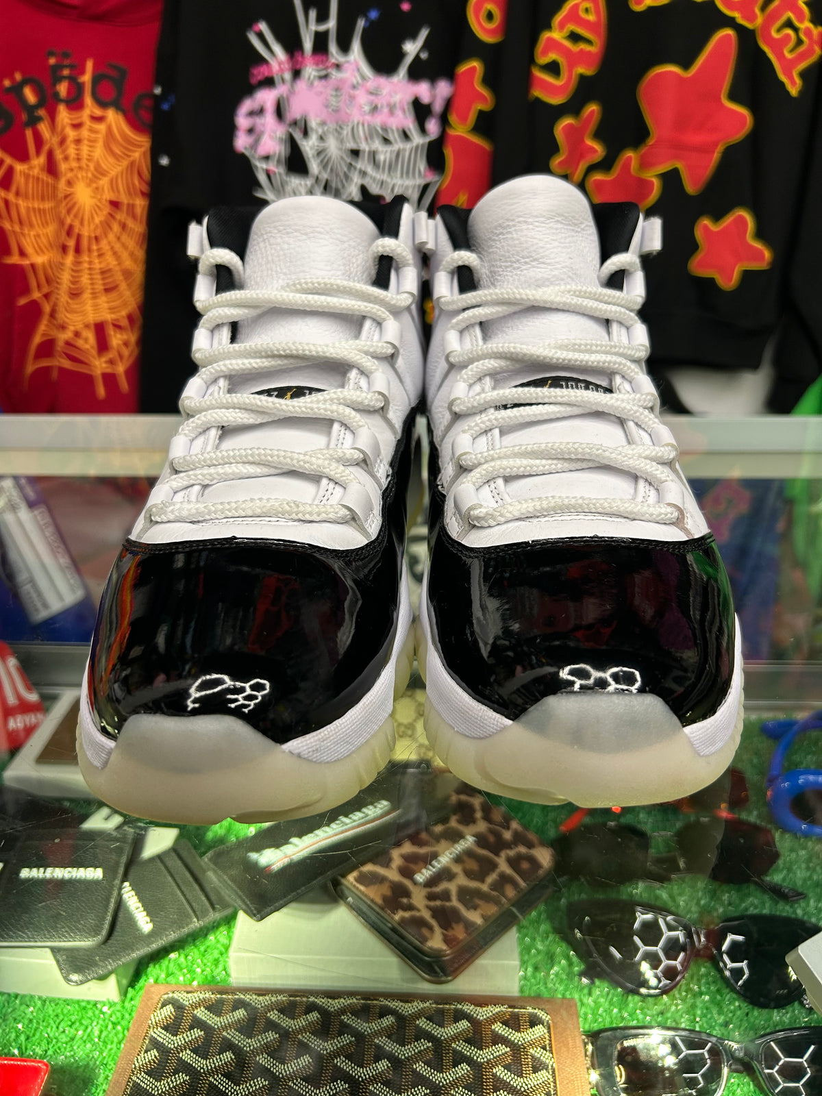 JORDAN 11 GRATITUDES (PRE-OWNED W/ BOX)