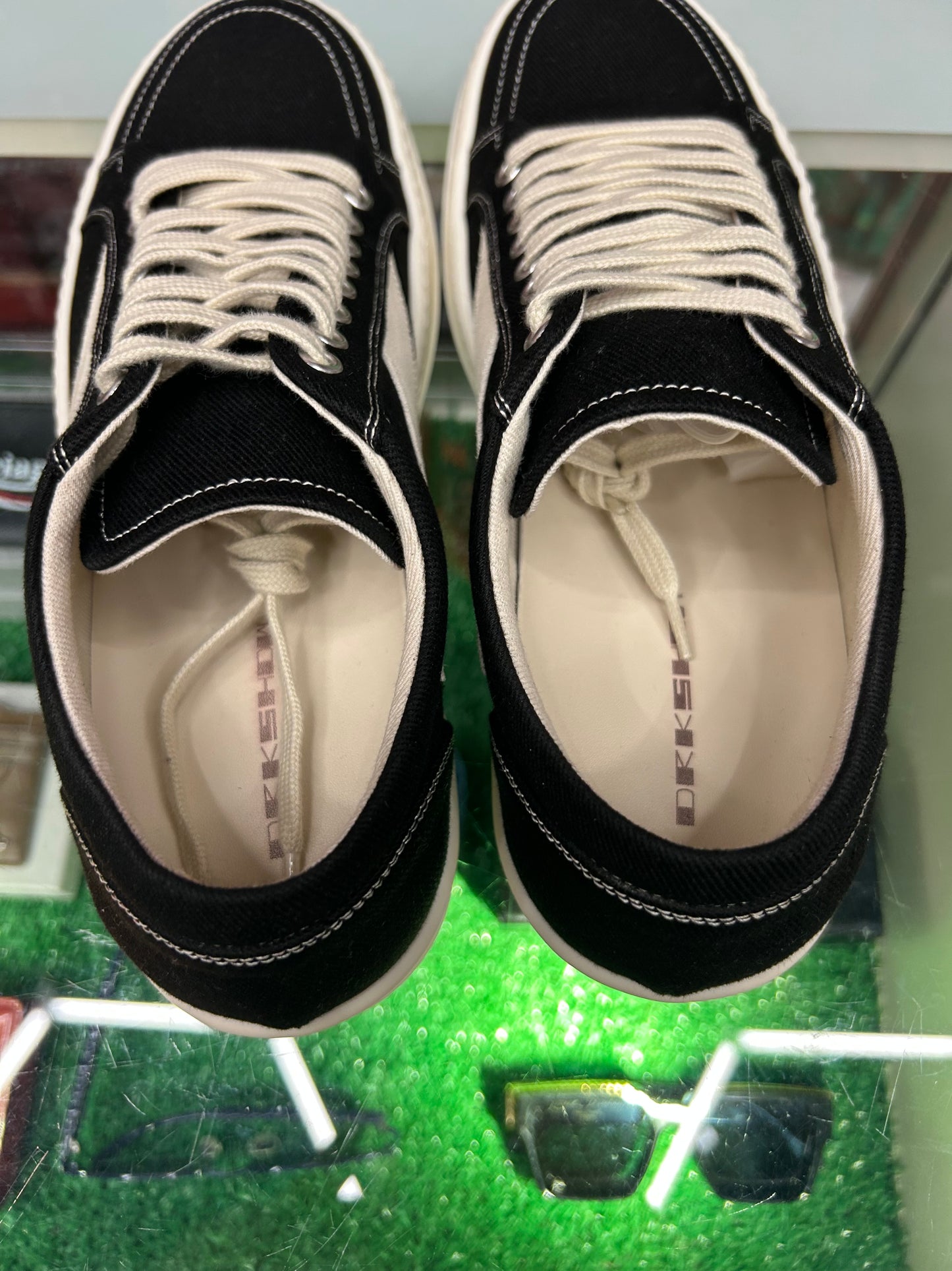 RICK OWENS CANVAS LOW TOP VANS (PRE-OWNED / NO BOX)