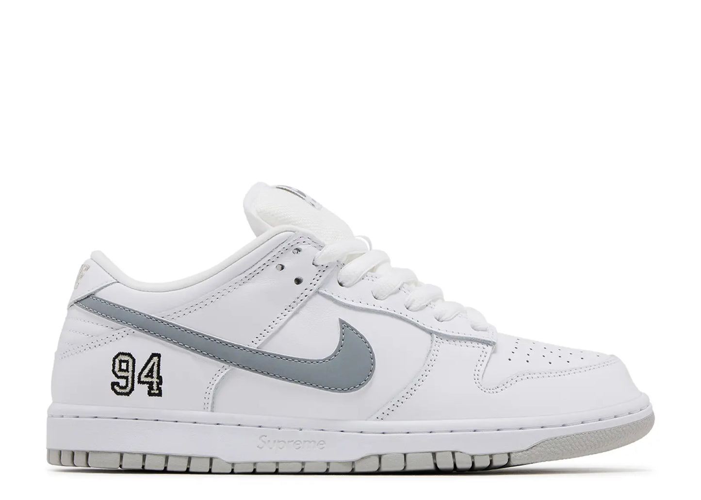 DUNK LOW SB SUPREME WHITE (BRAND NEW)