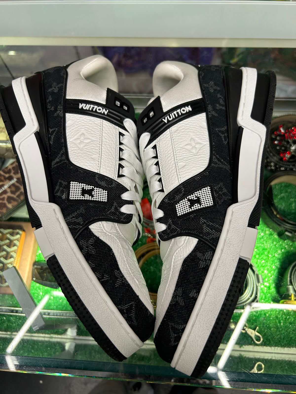 LOUIS VUITTON LV TRAINER WHITE BLACK (PRE-OWNED W/ BOX) (LV 12 FITS LIKE A 13-14)