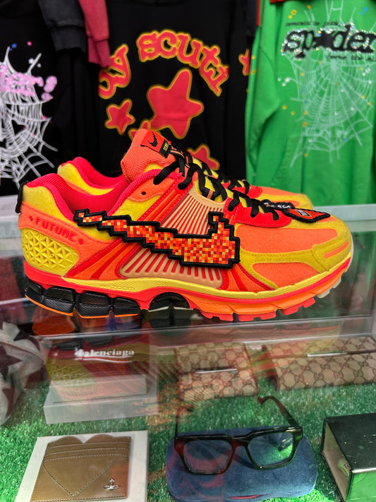 NIKE VOMERO 5 DORNBECHERS (PRE-OWNED W / BOX)