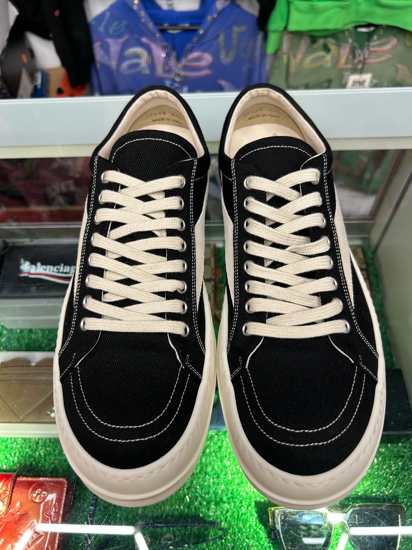 RICK OWENS CANVAS LOW TOP VANS (PRE-OWNED / NO BOX)