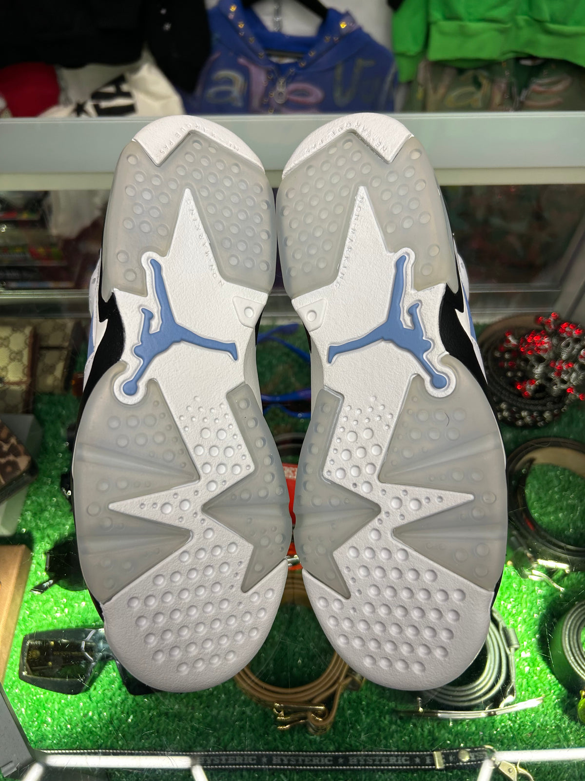 JORDAN 6 UNC (PRE-OWNED W/ BOX)