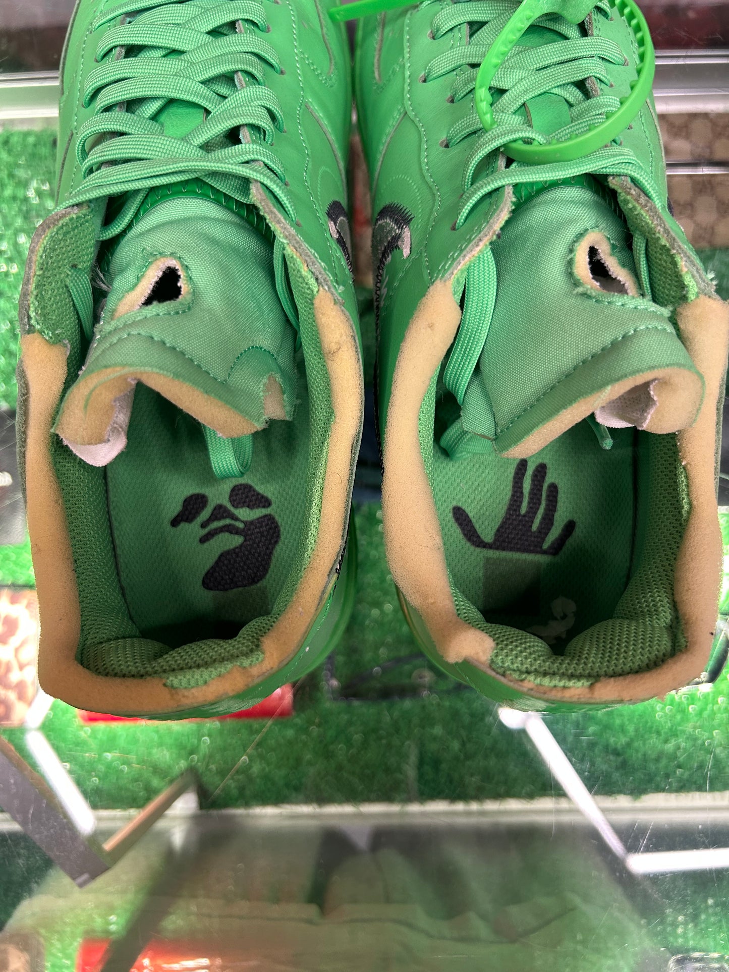 OFF-WHITE X NIKE AIR FORCE 1 “BROOKLYN GREEN” (PRE-OWNED W/ BOX)